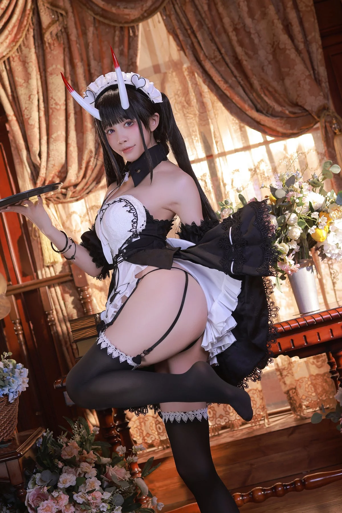 动漫博主水淼Aqua-Noshiro-maid主题私房性感黑白女仆装配黑丝吊袜诱惑写真61P