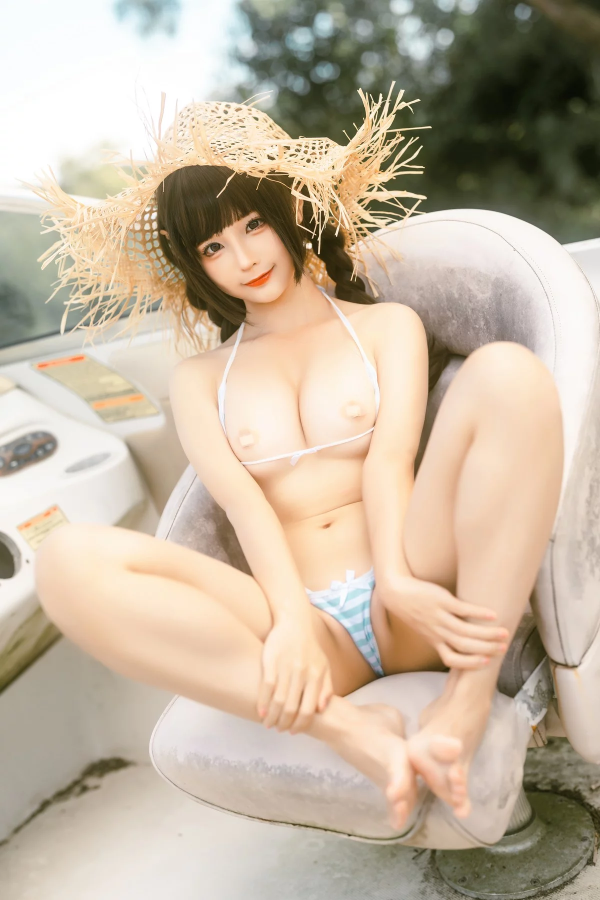 动漫博主蠢沫沫废船记主题户外脱牛仔背带服露三点式内衣秀豪乳遮点诱惑写真116P