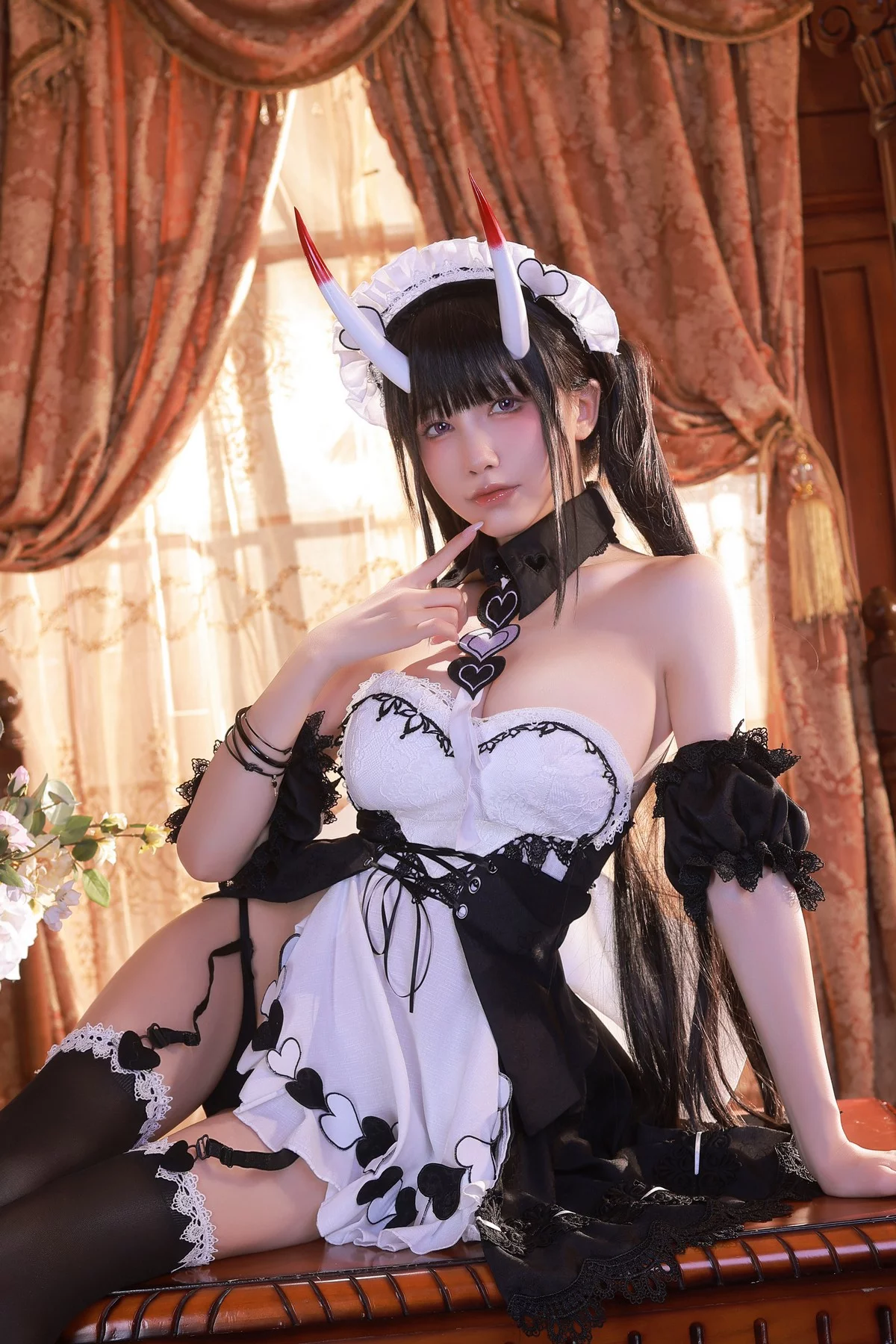 动漫博主水淼Aqua-Noshiro-maid主题私房性感黑白女仆装配黑丝吊袜诱惑写真61P