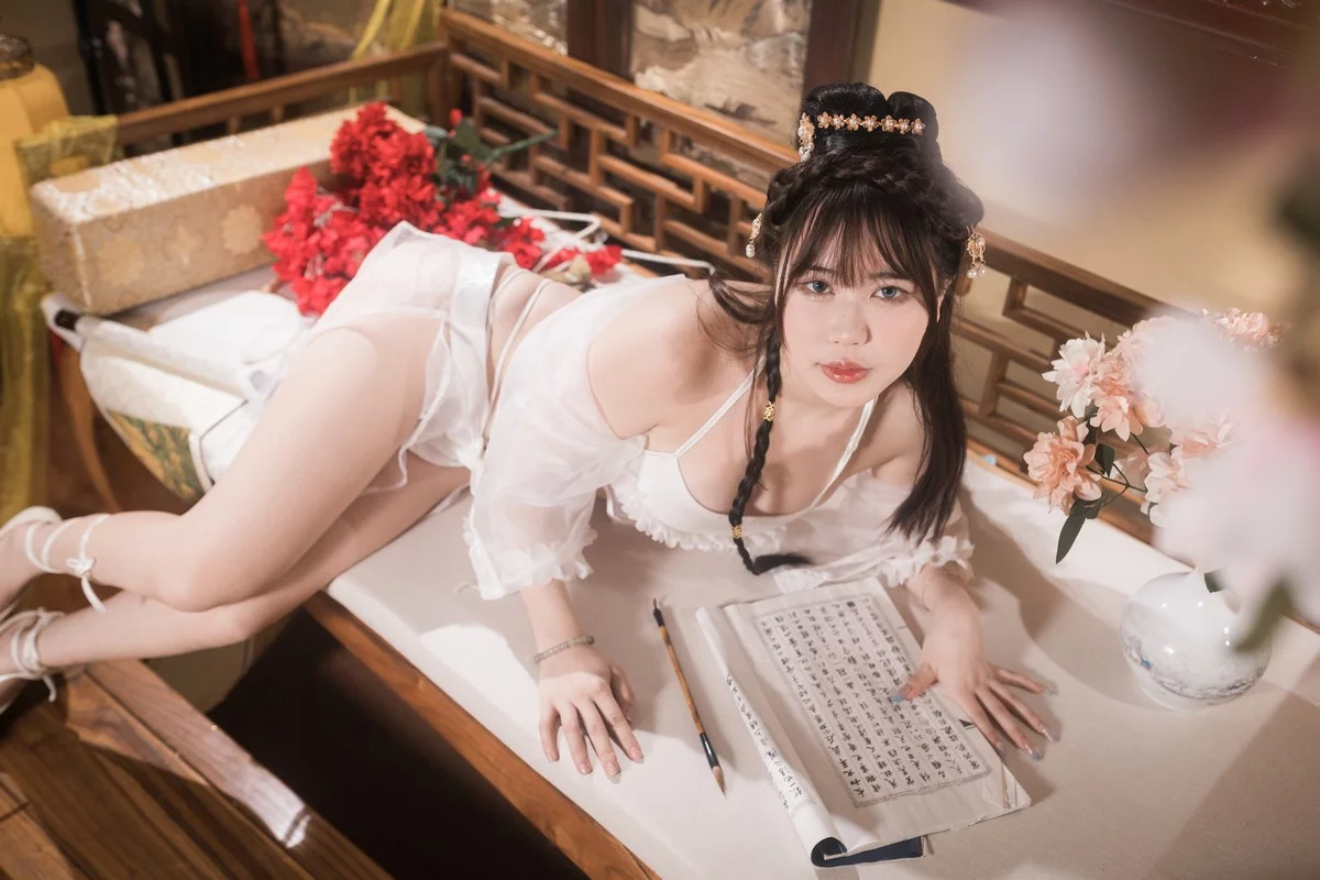动漫博主Tina很妖孽呀聂小倩主题性感白色薄纱古装服饰露豪乳遮点极致诱惑写真92P
