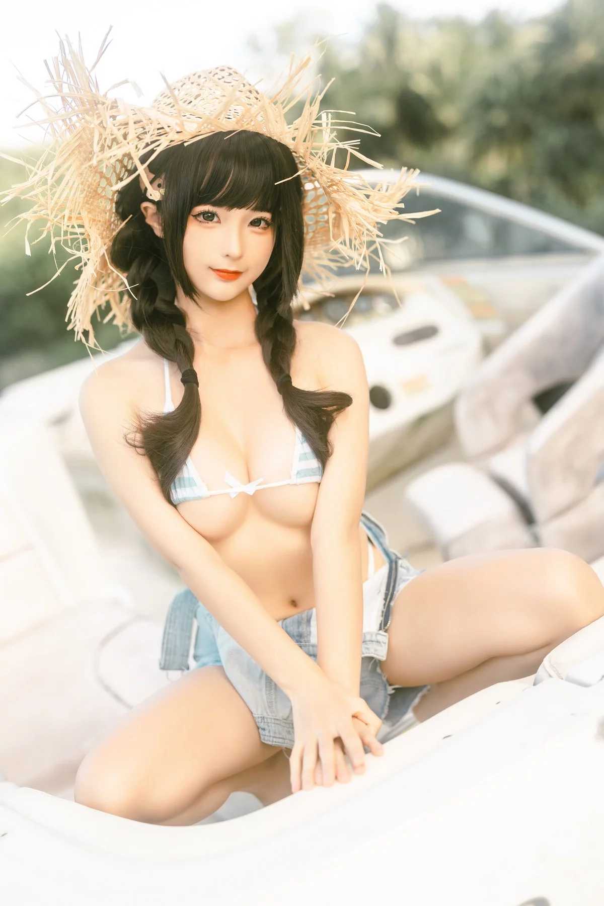 动漫博主蠢沫沫废船记主题户外脱牛仔背带服露三点式内衣秀豪乳遮点诱惑写真116P
