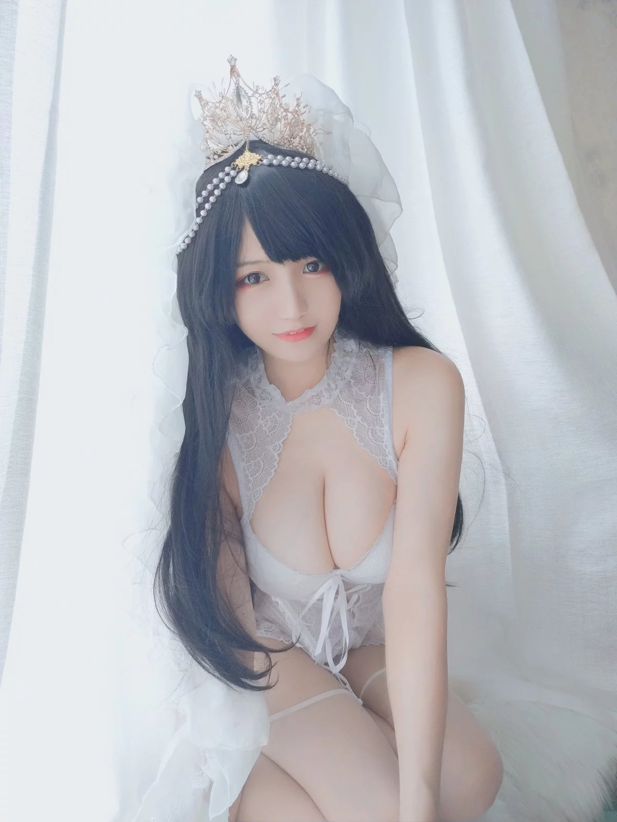 动漫博主小仓千代w可爱花嫁主题性感白色蕾丝内衣配白丝吊袜秀傲人豪乳诱惑写真32P