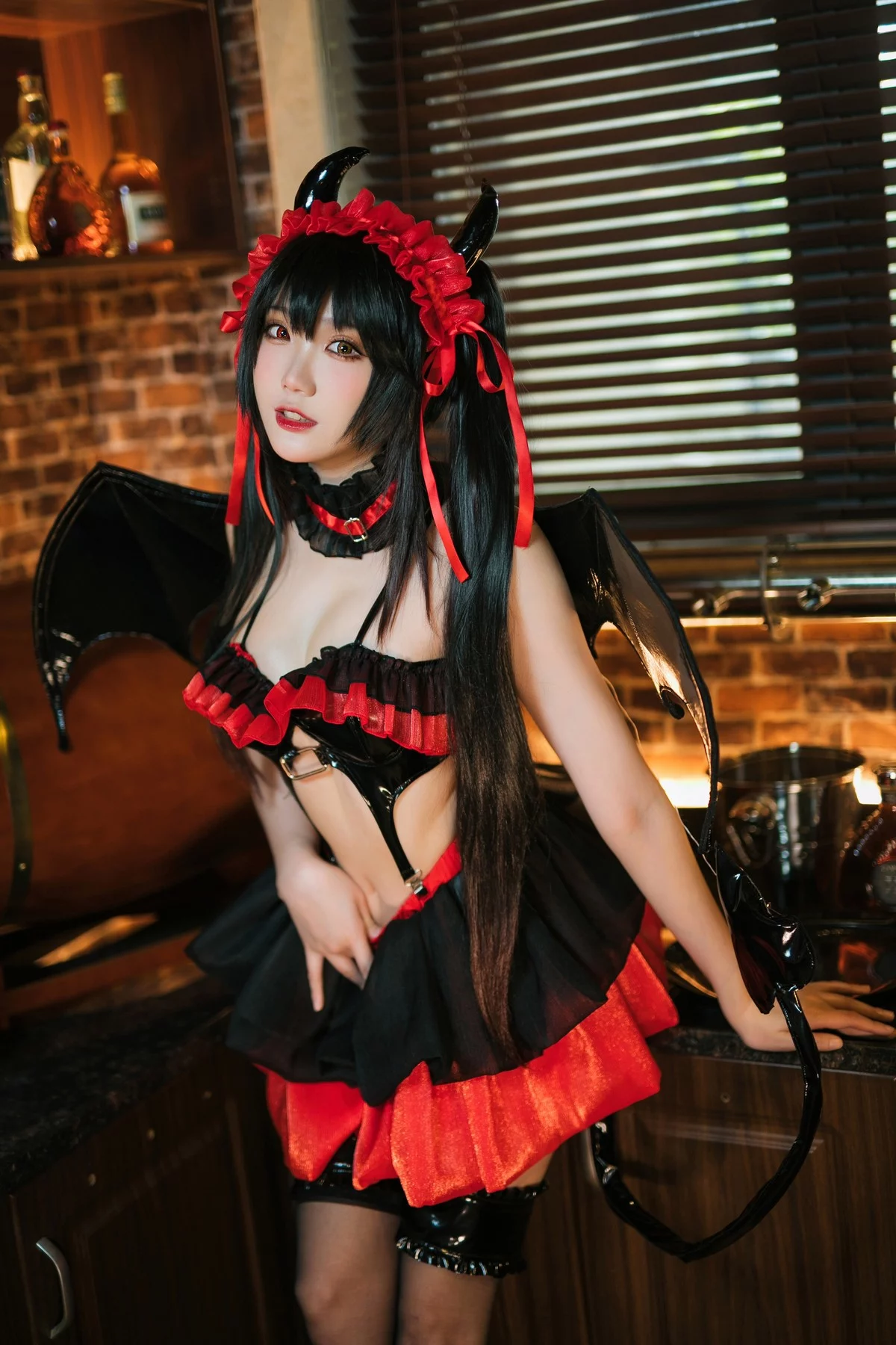 Coser美女瓜希酱时崎狂三主题私房性感多套服饰秀翘臀美腿迷人诱惑写真156P
