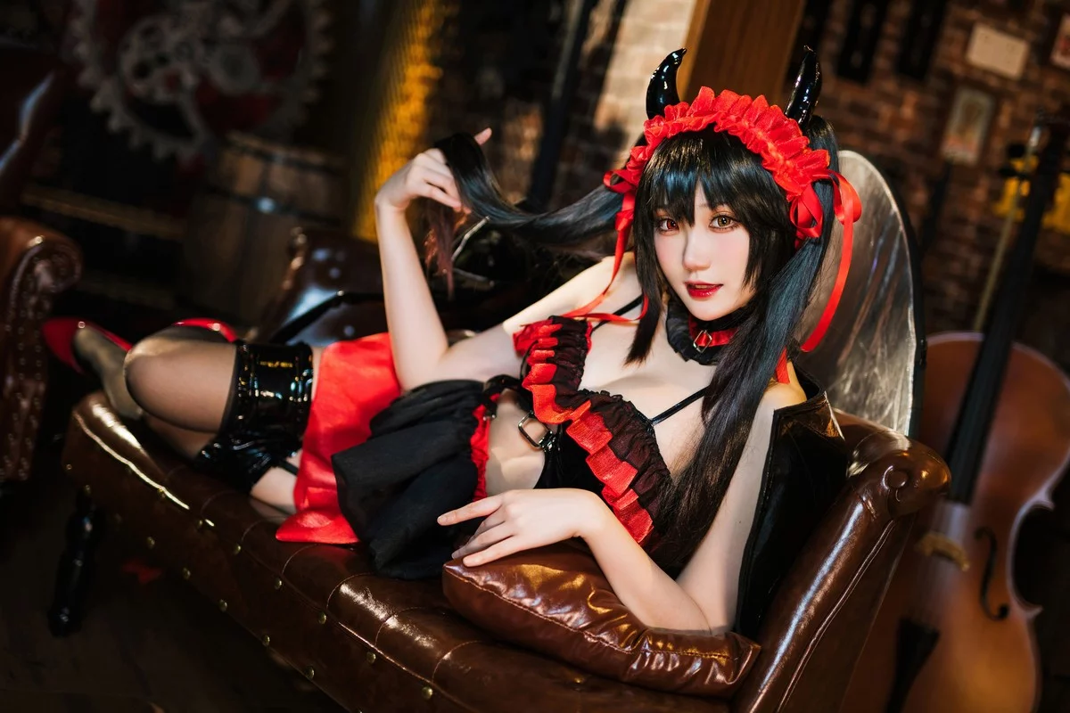 Coser美女瓜希酱时崎狂三主题私房性感多套服饰秀翘臀美腿迷人诱惑写真156P