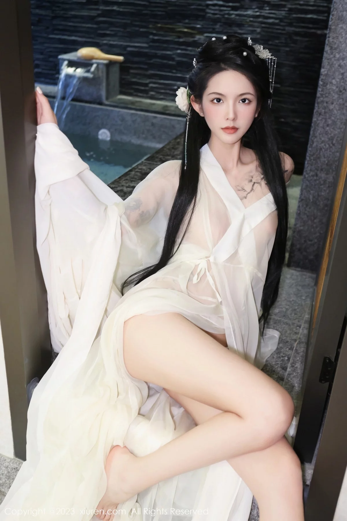 XiuRen第6430期_模特乔一一温泉浴池白纱轻透古装服饰秀惹火身材极致诱惑写真82P