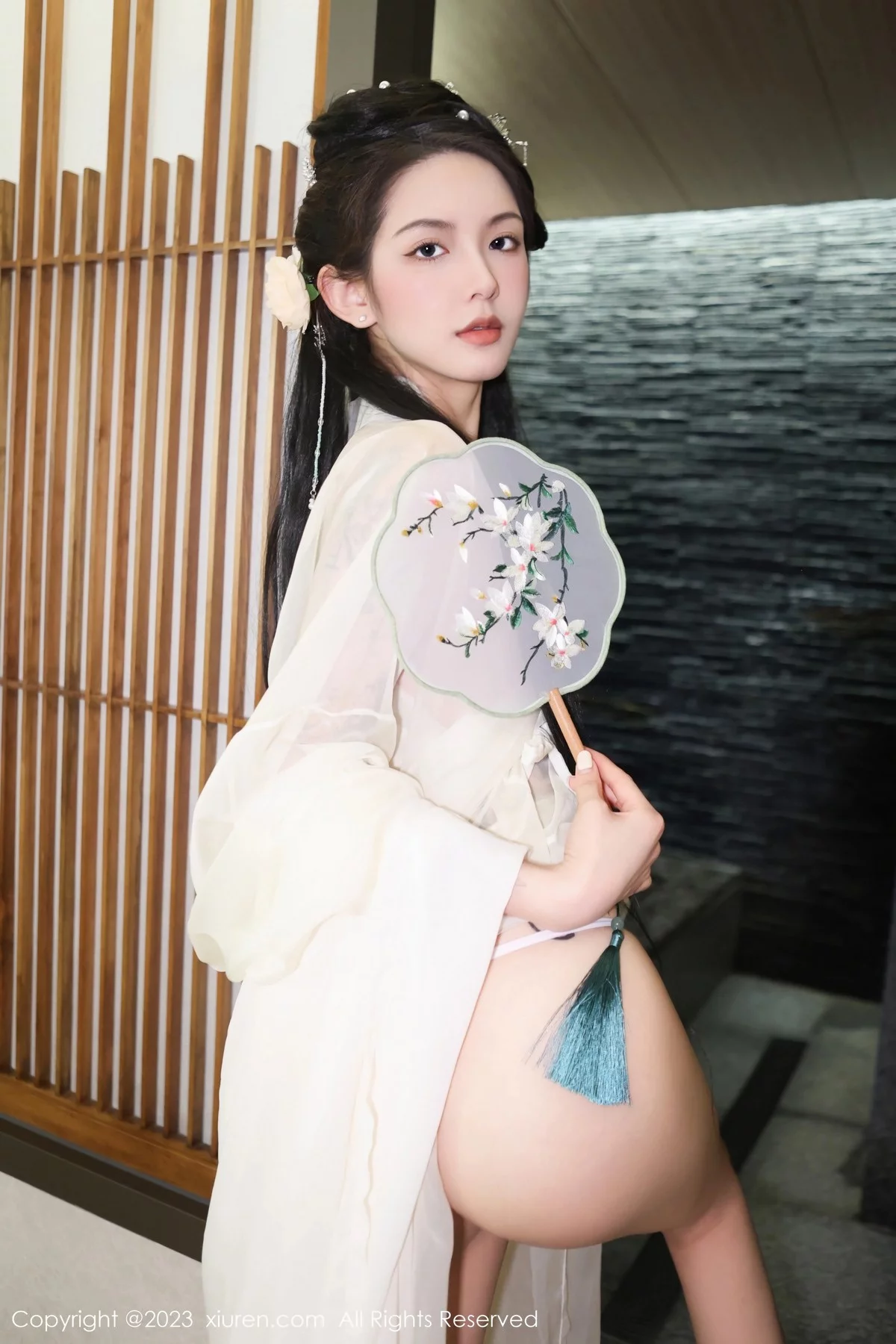 XiuRen第6430期_模特乔一一温泉浴池白纱轻透古装服饰秀惹火身材极致诱惑写真82P
