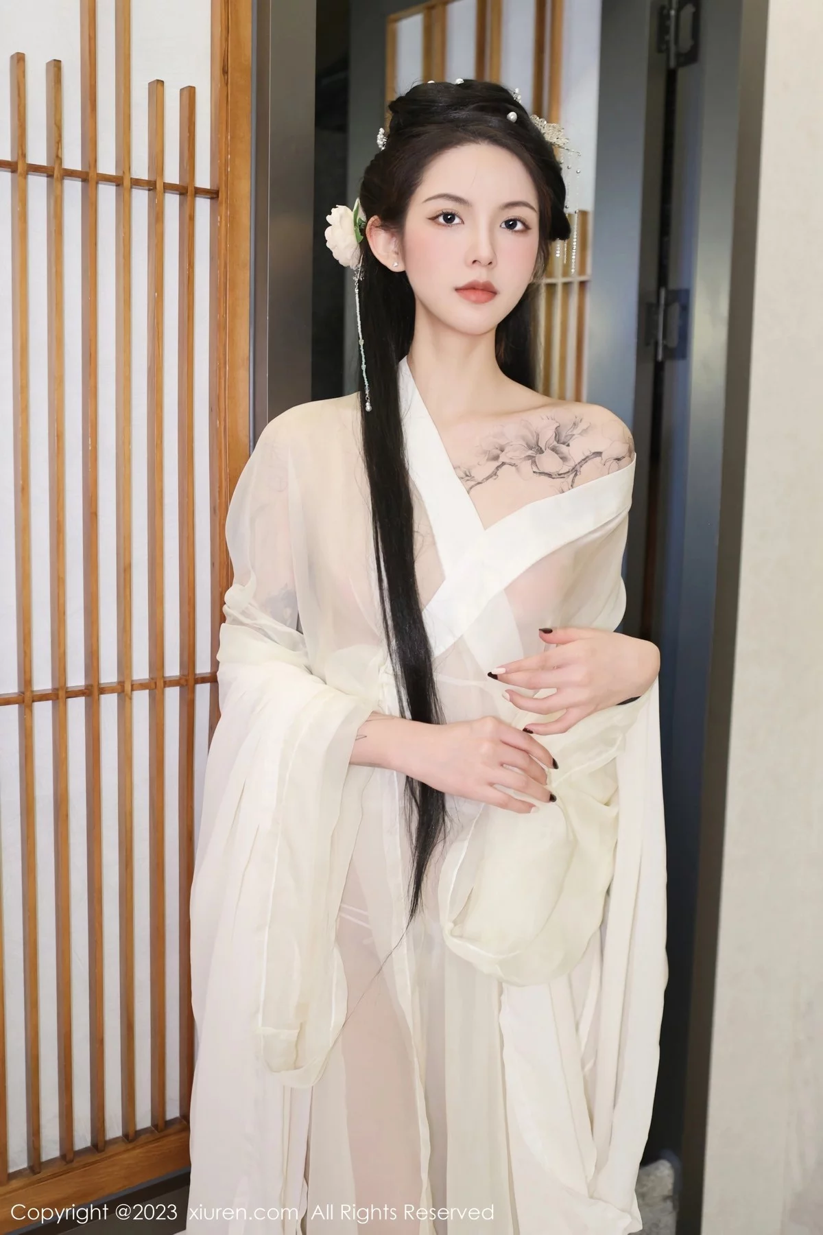 XiuRen第6430期_模特乔一一温泉浴池白纱轻透古装服饰秀惹火身材极致诱惑写真82P