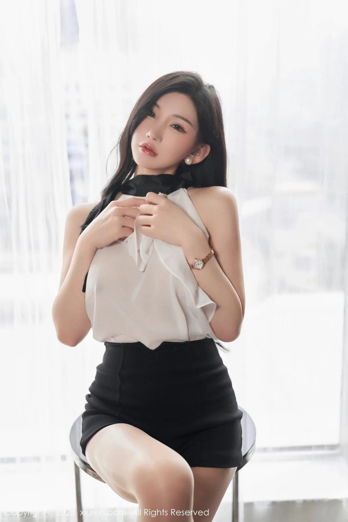 XiuRen第6435期_女神周于希Sally澳门旅拍白色薄纱服饰配超薄肉丝撩人诱惑写真83P