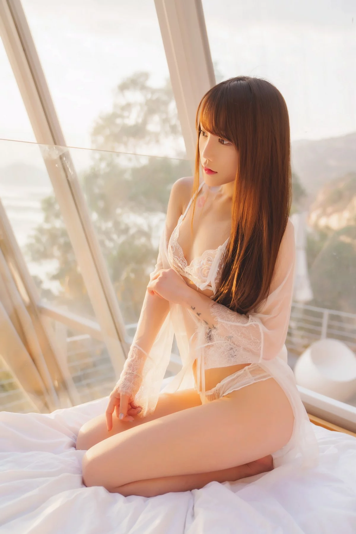 Coser少女星野咪兔再见漂浮岛主题性感白色薄纱露白色蕾丝内衣惹火诱惑写真94P