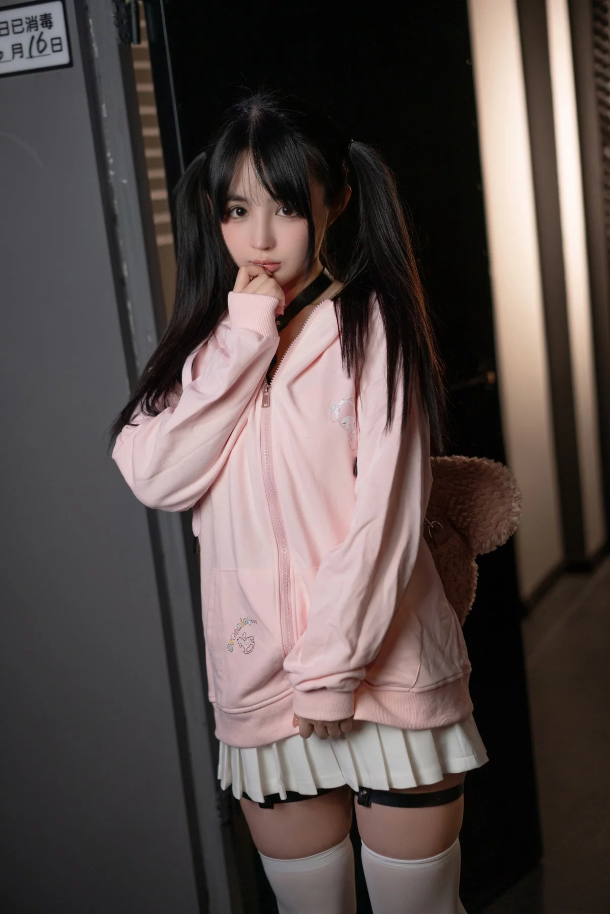 网络美女桜井宁宁主人的任务主题私房大尺度全果上身露豪乳遮点极致诱惑写真95P
