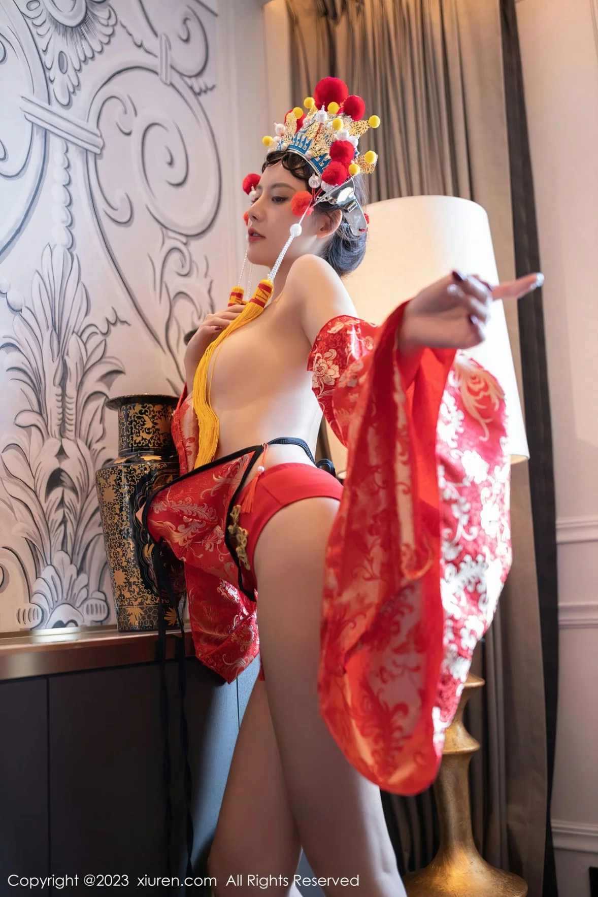 XiuRen第6308期_模特就是阿朱啊喜庆花嫁主题私房半脱露曼妙绝美身姿诱惑写真81P