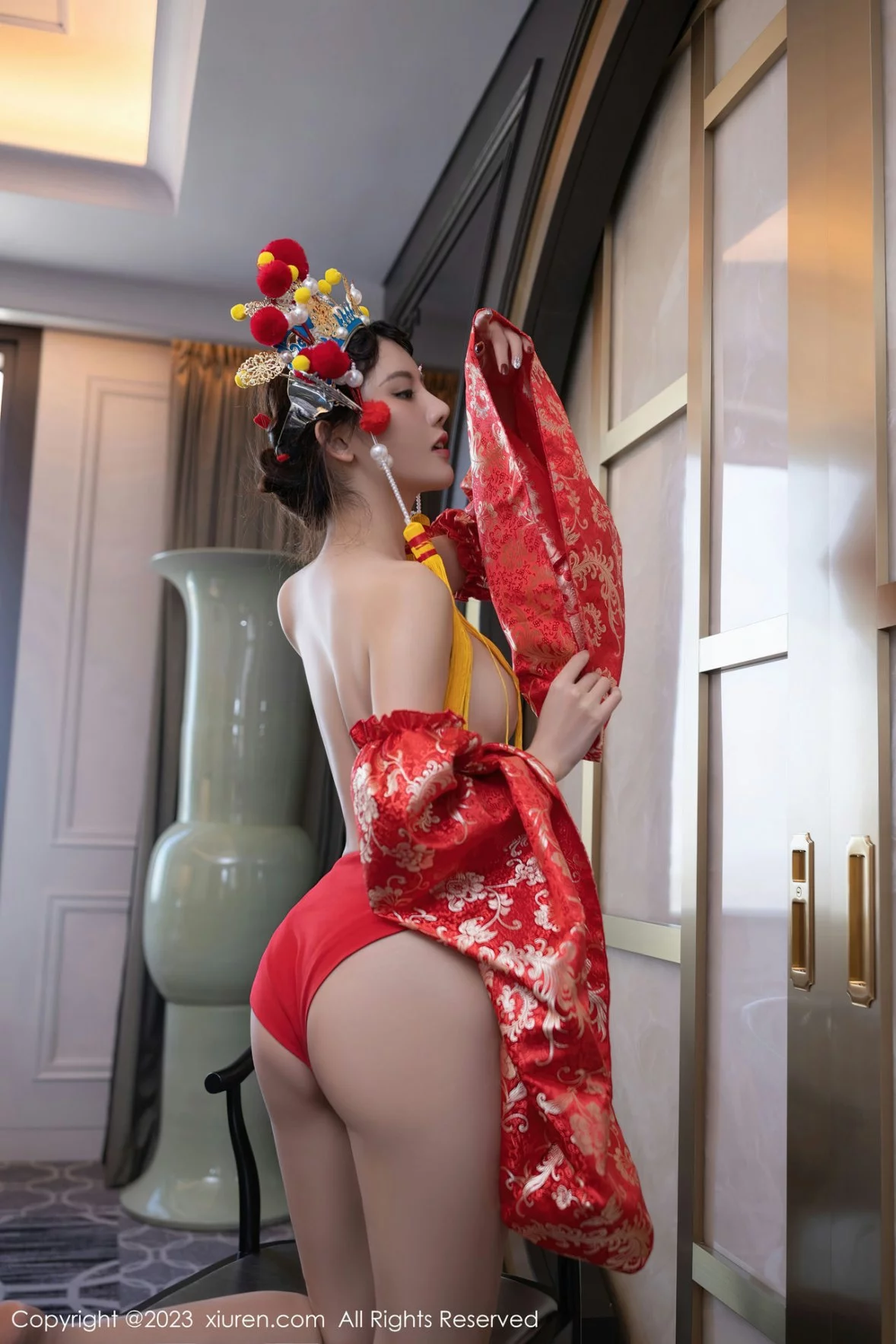 XiuRen第6308期_模特就是阿朱啊喜庆花嫁主题私房半脱露曼妙绝美身姿诱惑写真81P