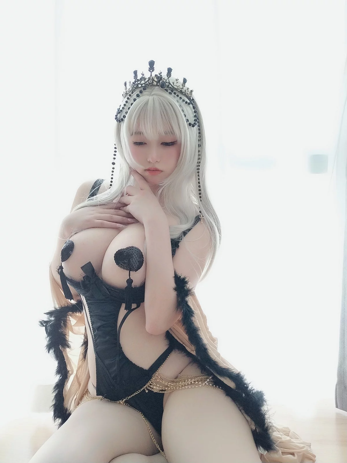 Coser妹子女主K黑双子主题性感黑色情趣服饰露傲人豪乳血滴子遮点诱惑写真70P
