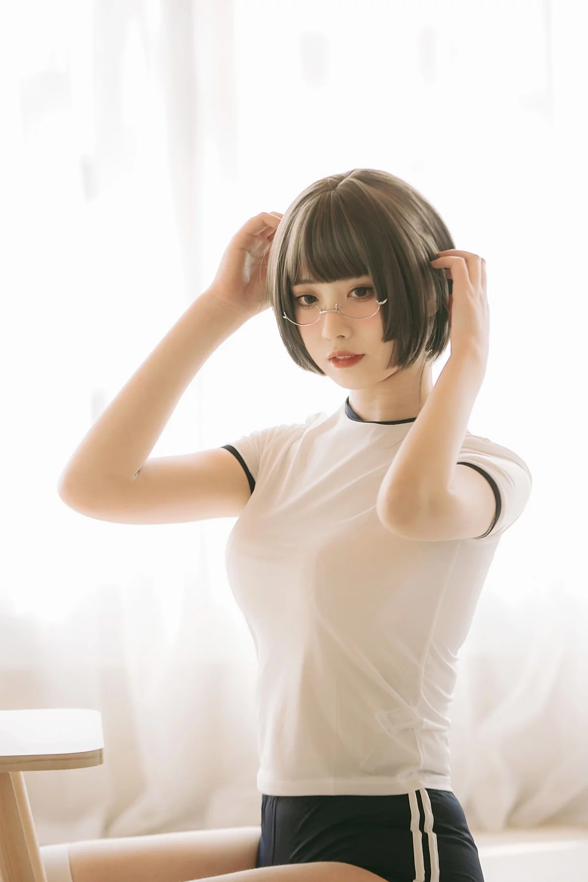 次元少女念雪ww体操服主题私房性感紧身体操服配白丝袜秀曼妙身姿诱惑写真40P