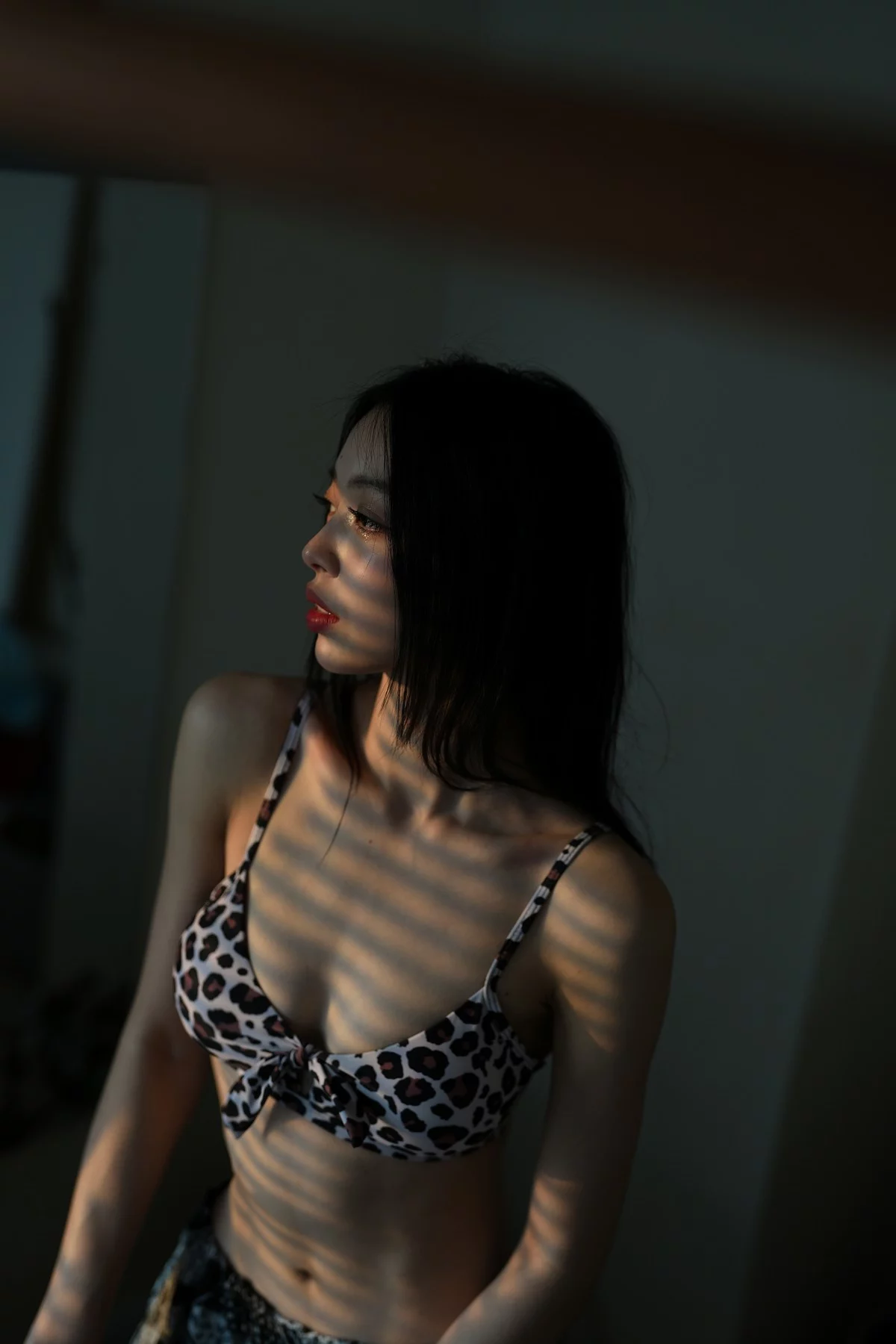网络美女徐珺大哥自由之豹主题私房性感豹纹内衣秀完美身材迷人诱惑写真41P