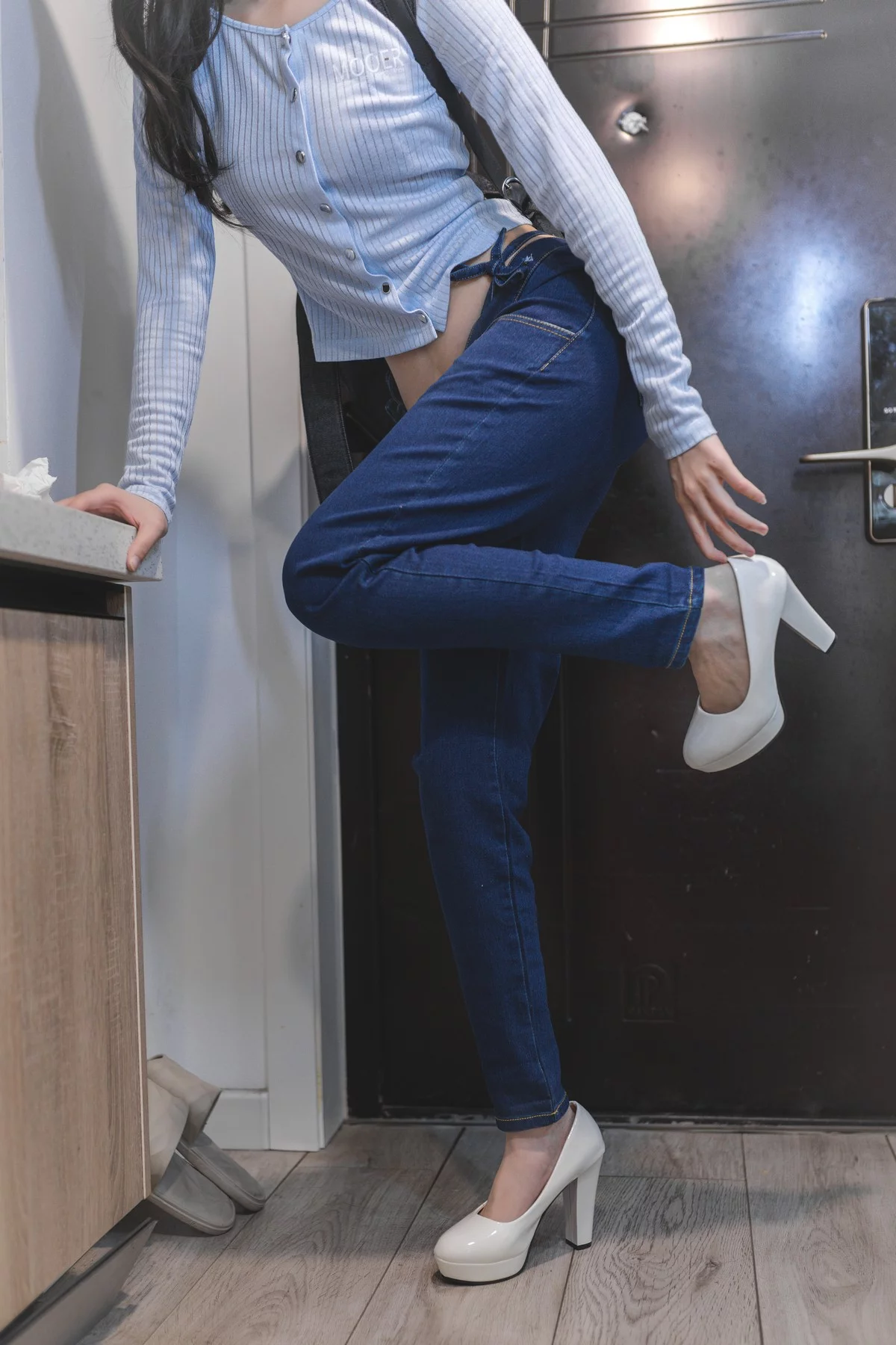 网络美女杏仁曲奇吉他妹妹2.0主题私房脱牛仔裤露性感牛仔内衣迷人诱惑写真41P