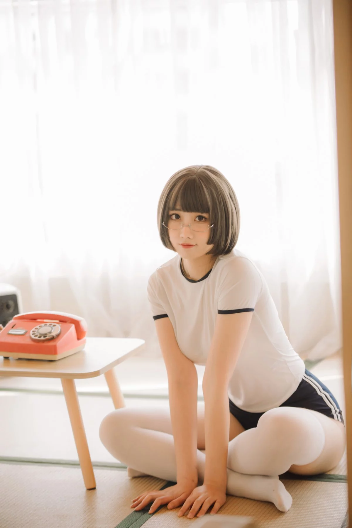 次元少女念雪ww体操服主题私房性感紧身体操服配白丝袜秀曼妙身姿诱惑写真40P