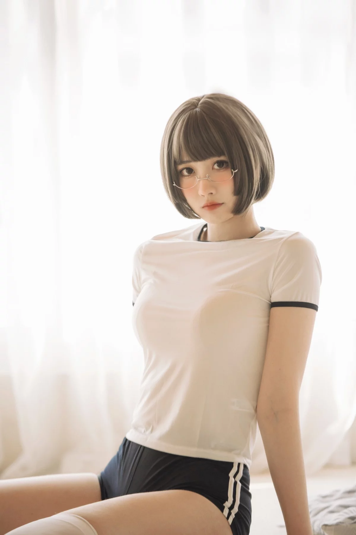 次元少女念雪ww体操服主题私房性感紧身体操服配白丝袜秀曼妙身姿诱惑写真40P