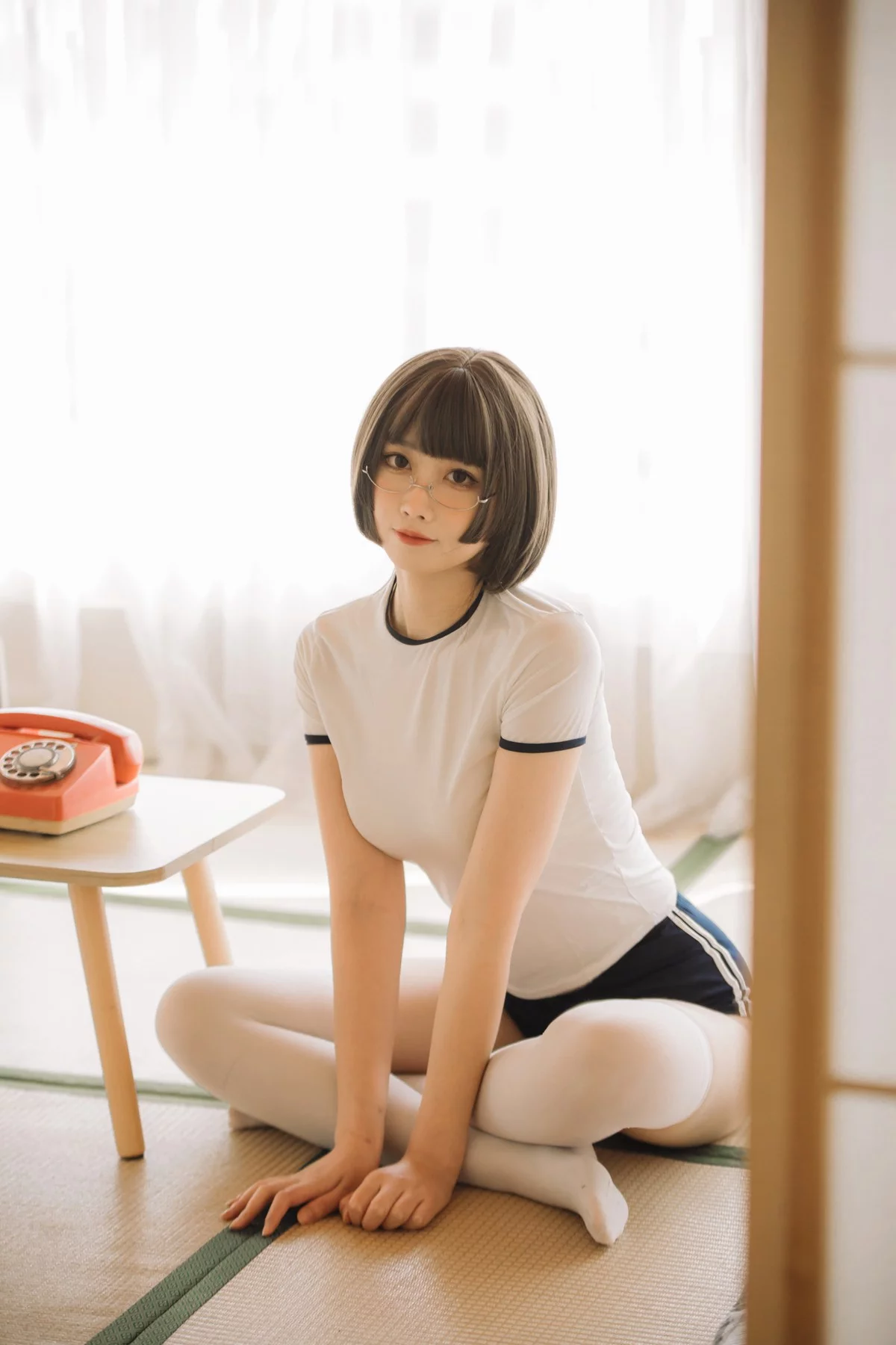 次元少女念雪ww体操服主题私房性感紧身体操服配白丝袜秀曼妙身姿诱惑写真40P