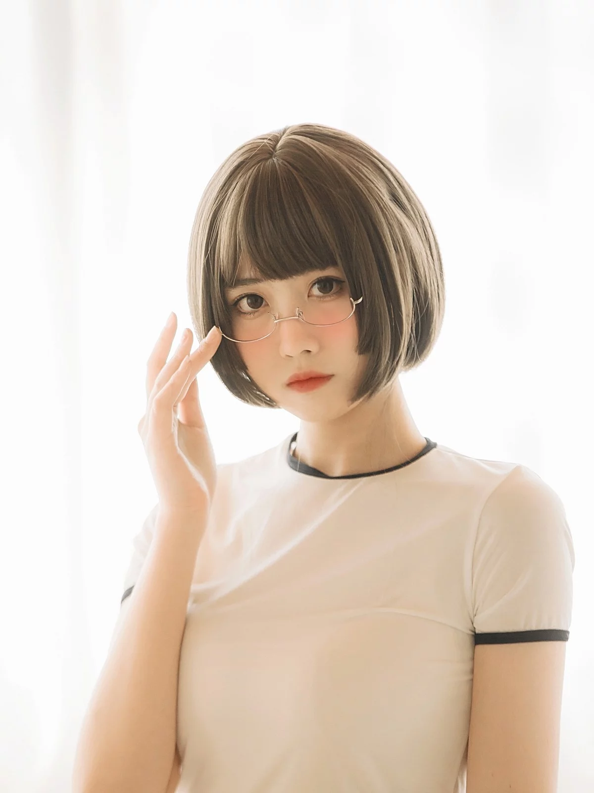 次元少女念雪ww体操服主题私房性感紧身体操服配白丝袜秀曼妙身姿诱惑写真40P