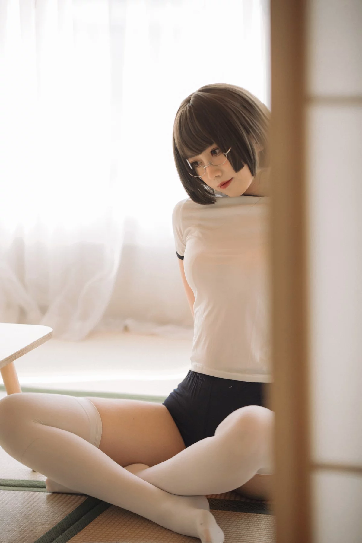 次元少女念雪ww体操服主题私房性感紧身体操服配白丝袜秀曼妙身姿诱惑写真40P