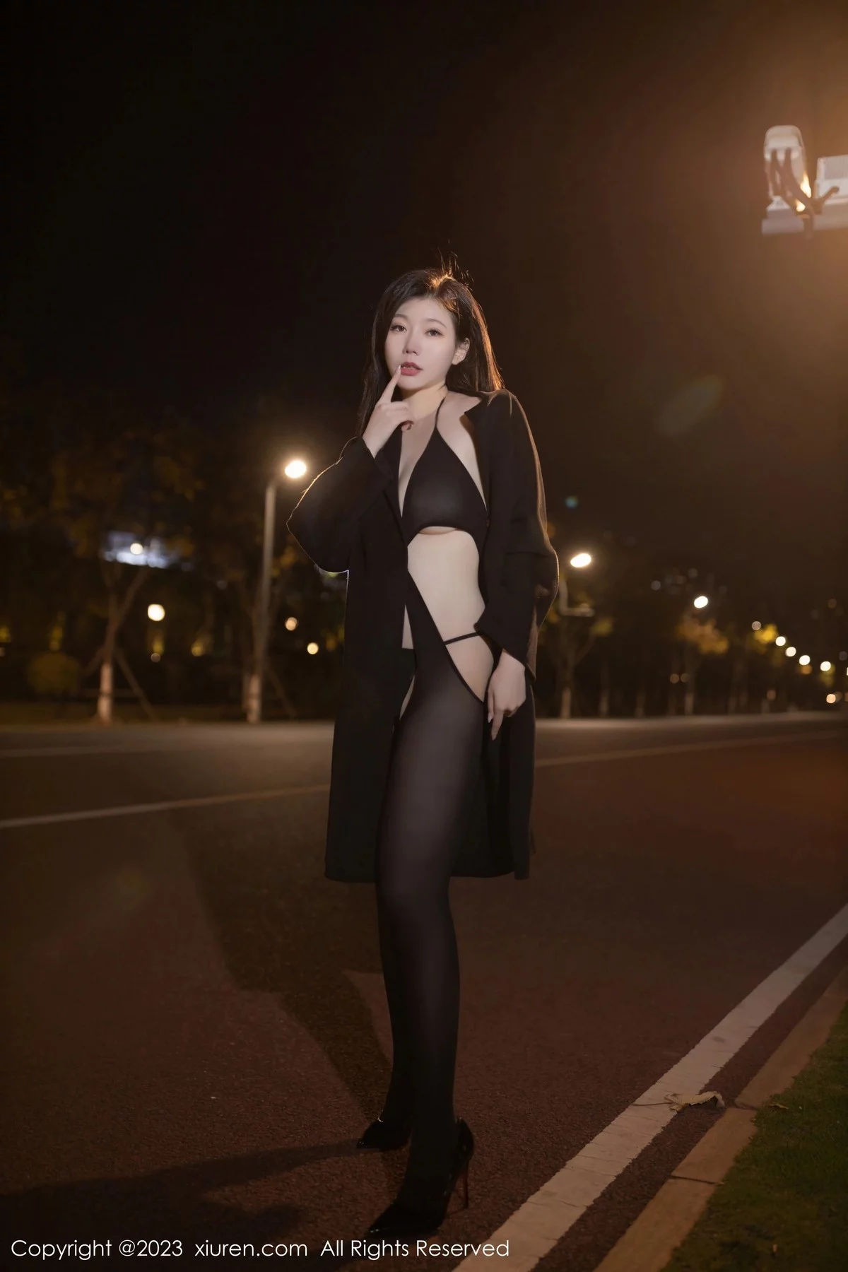 XiuRen第6524期_模特安然anran私房性感黑色情趣连体衣秀曼妙身姿惹火诱惑写真83P