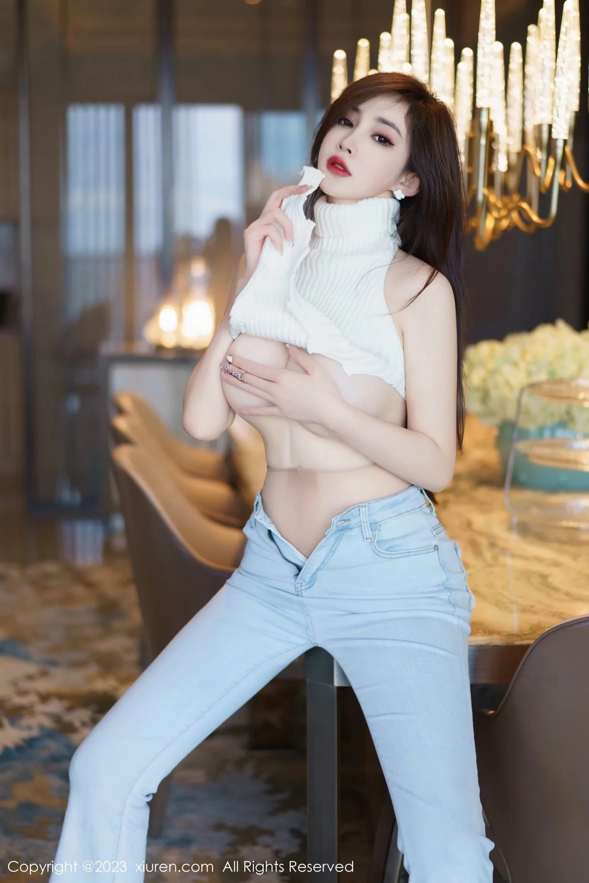 XiuRen第6534期_女神Carol周妍希白色超短衣配牛仔裤露傲人豪乳极致诱惑写真71P