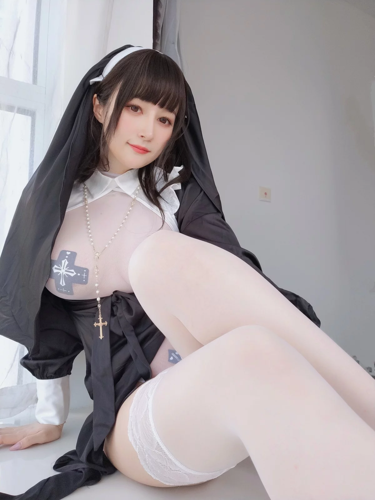 Coser小姐姐白银2023年02月合集性感黑色薄透修女服秀丰满身材迷人诱惑写真276P