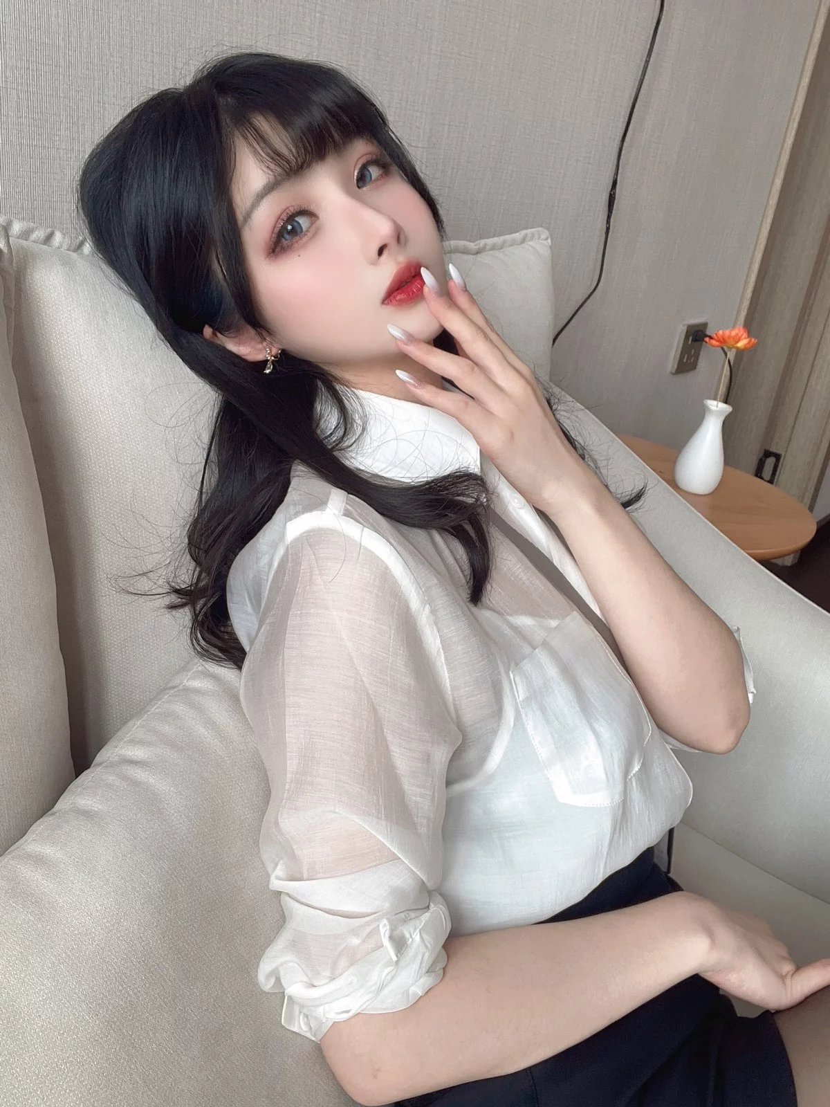 网络美女rioko凉凉子黑丝ol制服双人主题私房床上性感姐妹花黑色蕾丝内衣诱惑写真102P
