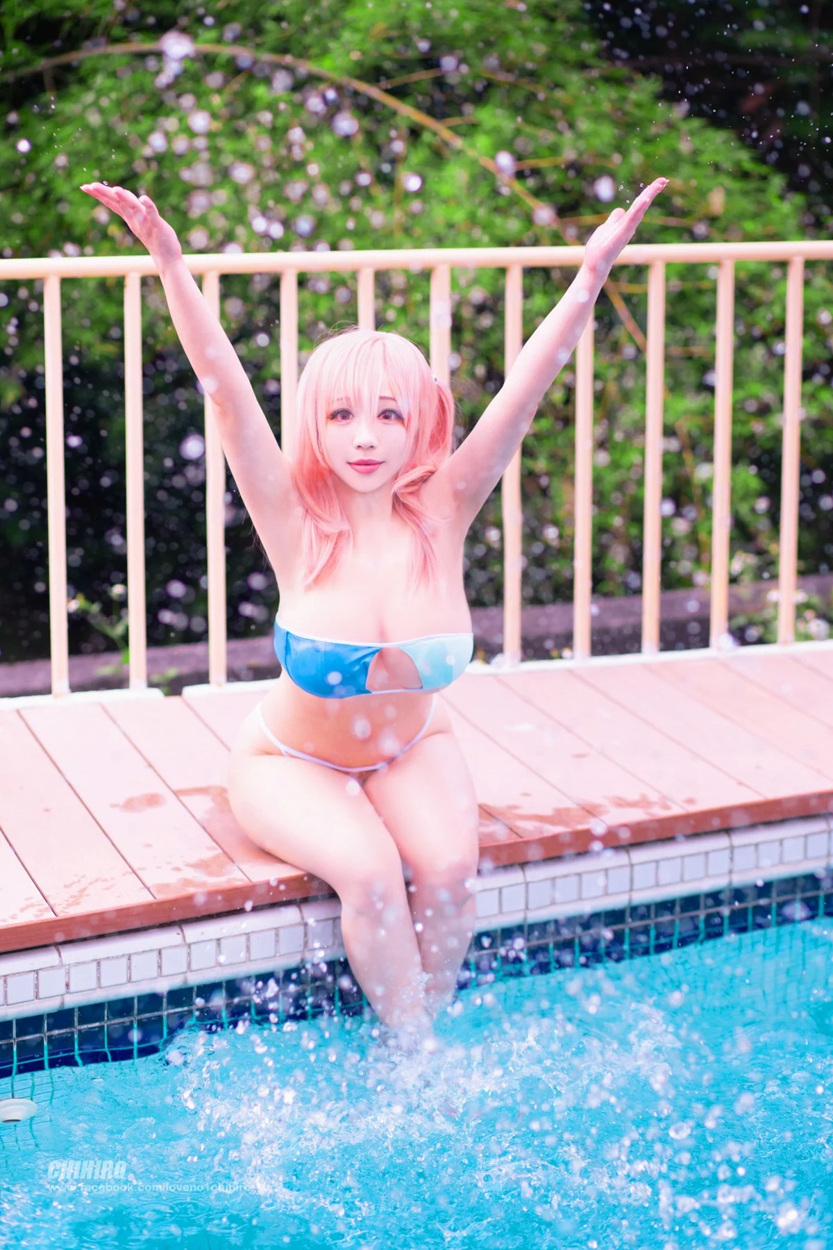 Coser美女叫我千寻大人穗香+玛莉萝丝主题泳池性感比基尼秀傲人豪乳诱惑写真54P