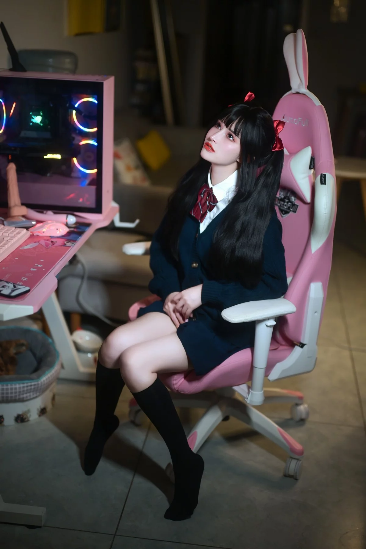 网络美女鹿八岁少女的悸动主题脱性感学生制服露蕾丝内衣秀惹火身材诱惑写真116P