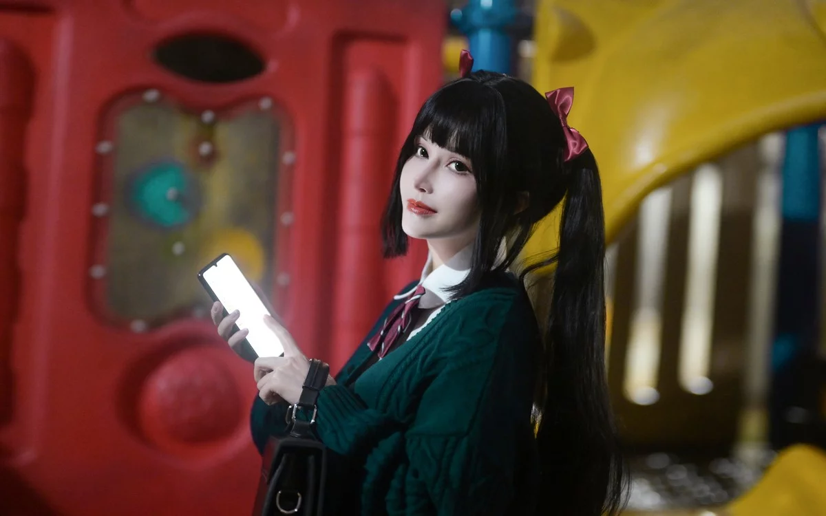 网络美女鹿八岁少女的悸动主题脱性感学生制服露蕾丝内衣秀惹火身材诱惑写真116P