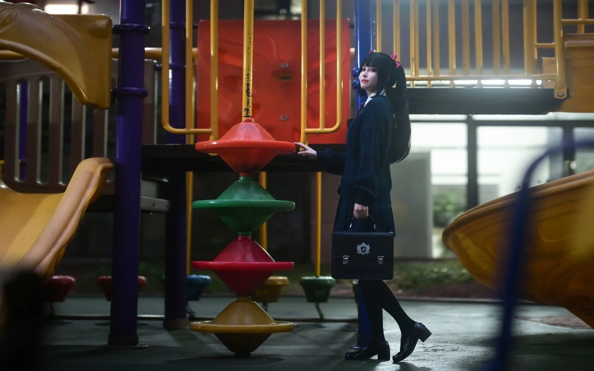网络美女鹿八岁少女的悸动主题脱性感学生制服露蕾丝内衣秀惹火身材诱惑写真116P
