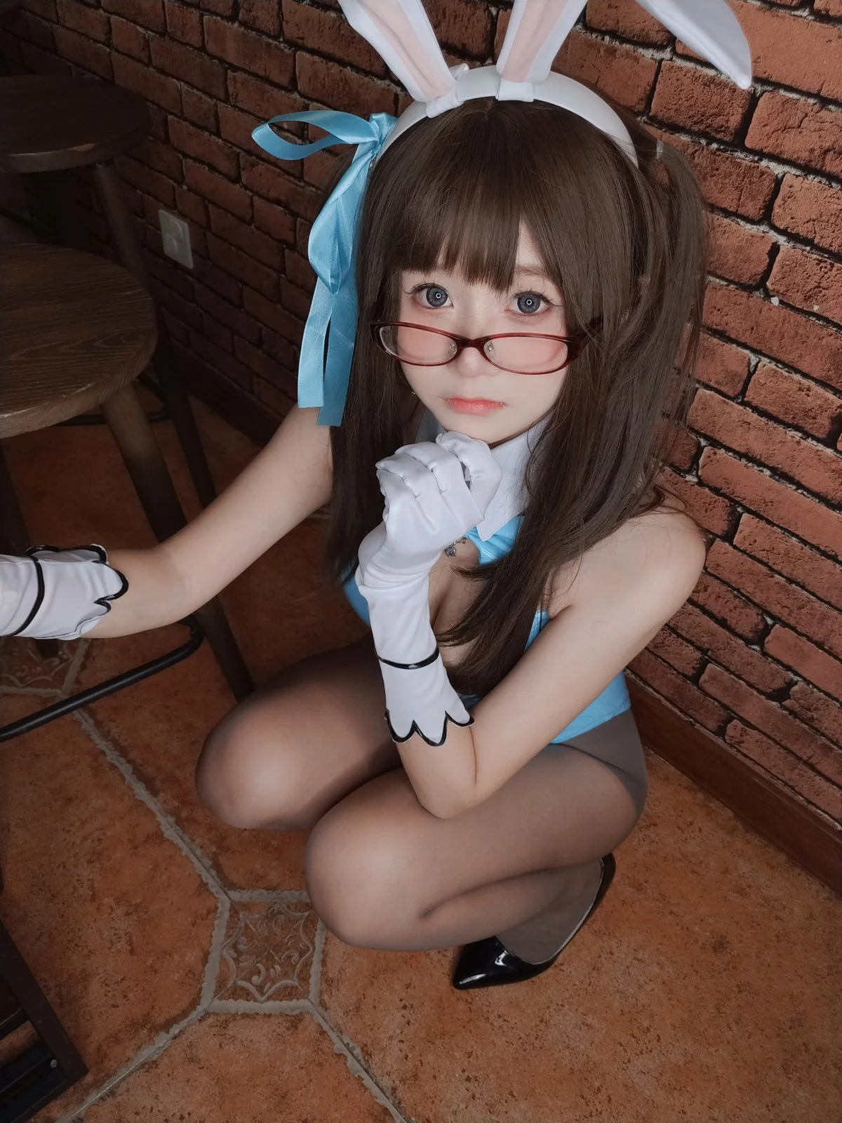 网络美女软妹摇摇乐兔女郎主题私房性感蓝色皮质连体衣配超薄黑丝迷人诱惑写真127P