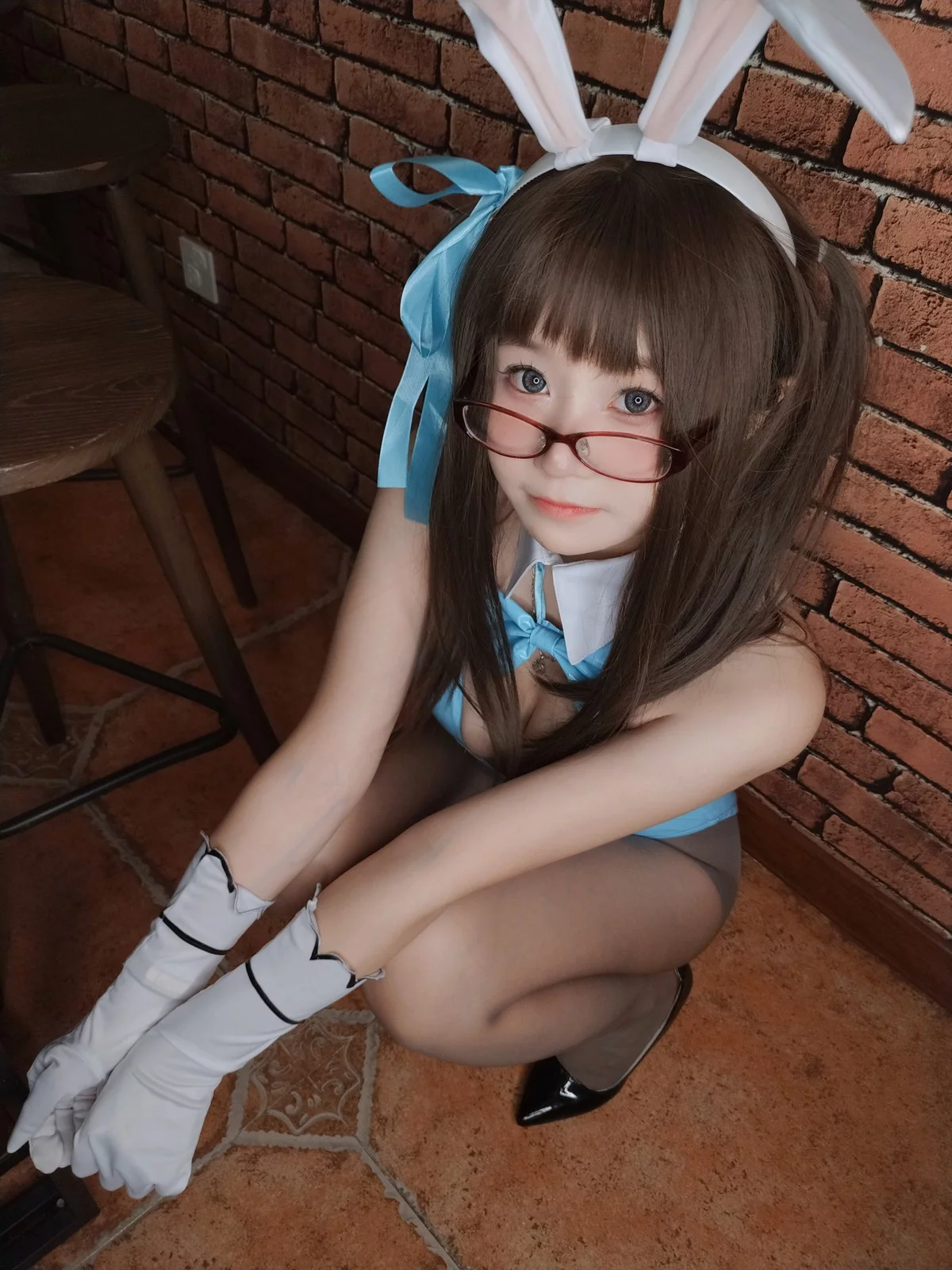 网络美女软妹摇摇乐兔女郎主题私房性感蓝色皮质连体衣配超薄黑丝迷人诱惑写真127P