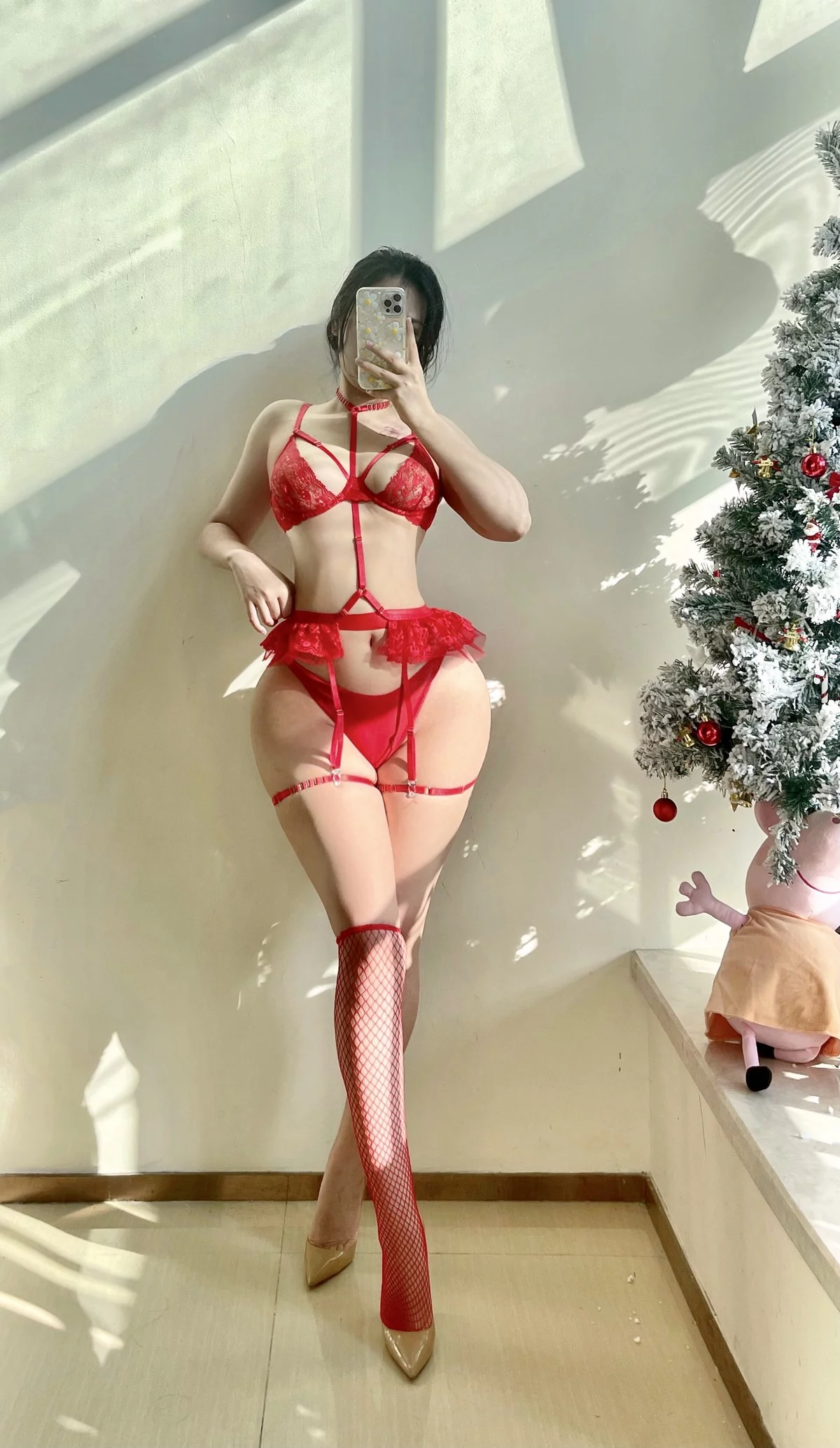 健身美女艾拉微蜜圈图集精选主题私房性感多套服饰秀浑圆翘臀惹火诱惑写真380P