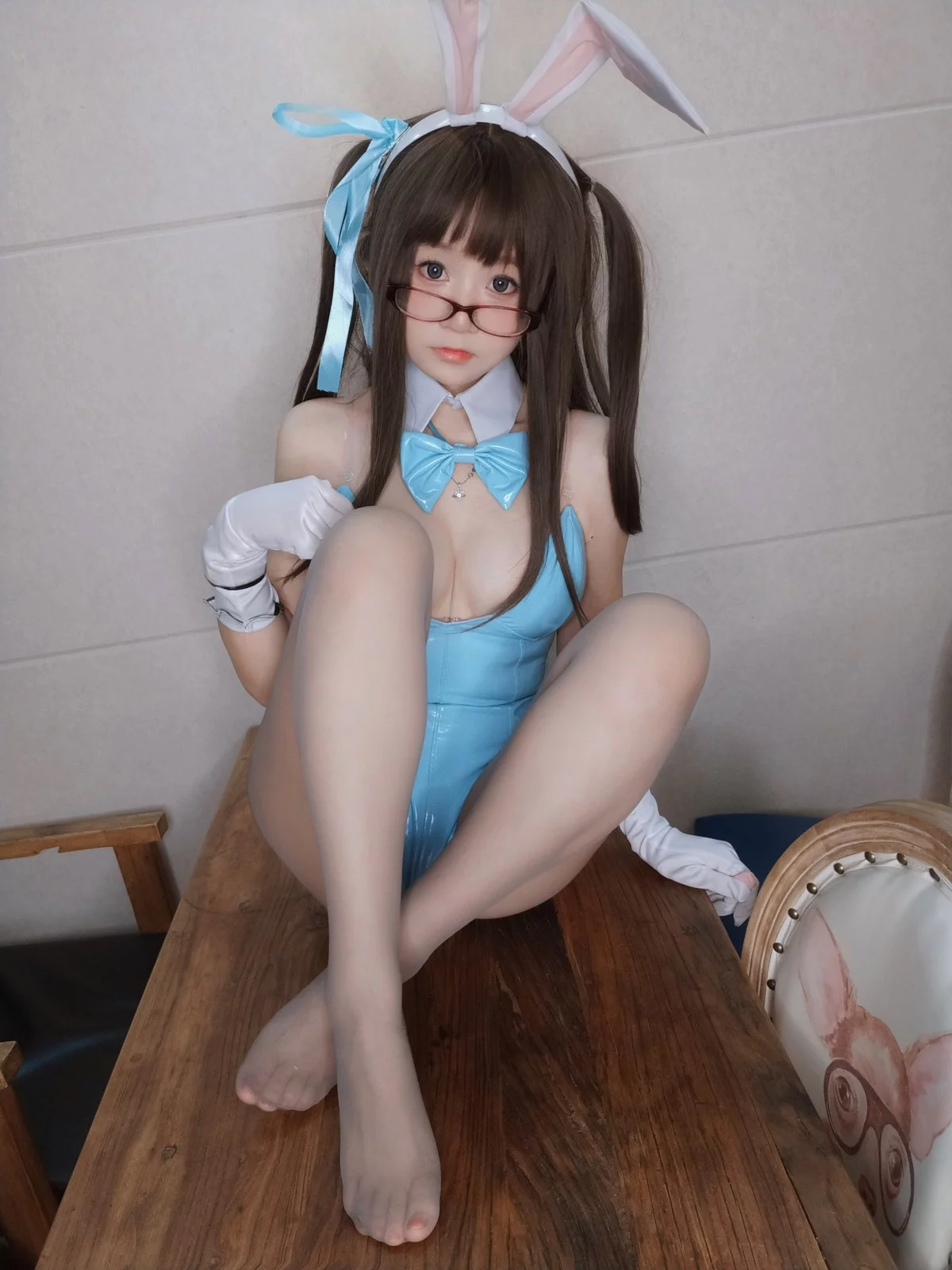 网络美女软妹摇摇乐兔女郎主题私房性感蓝色皮质连体衣配超薄黑丝迷人诱惑写真127P