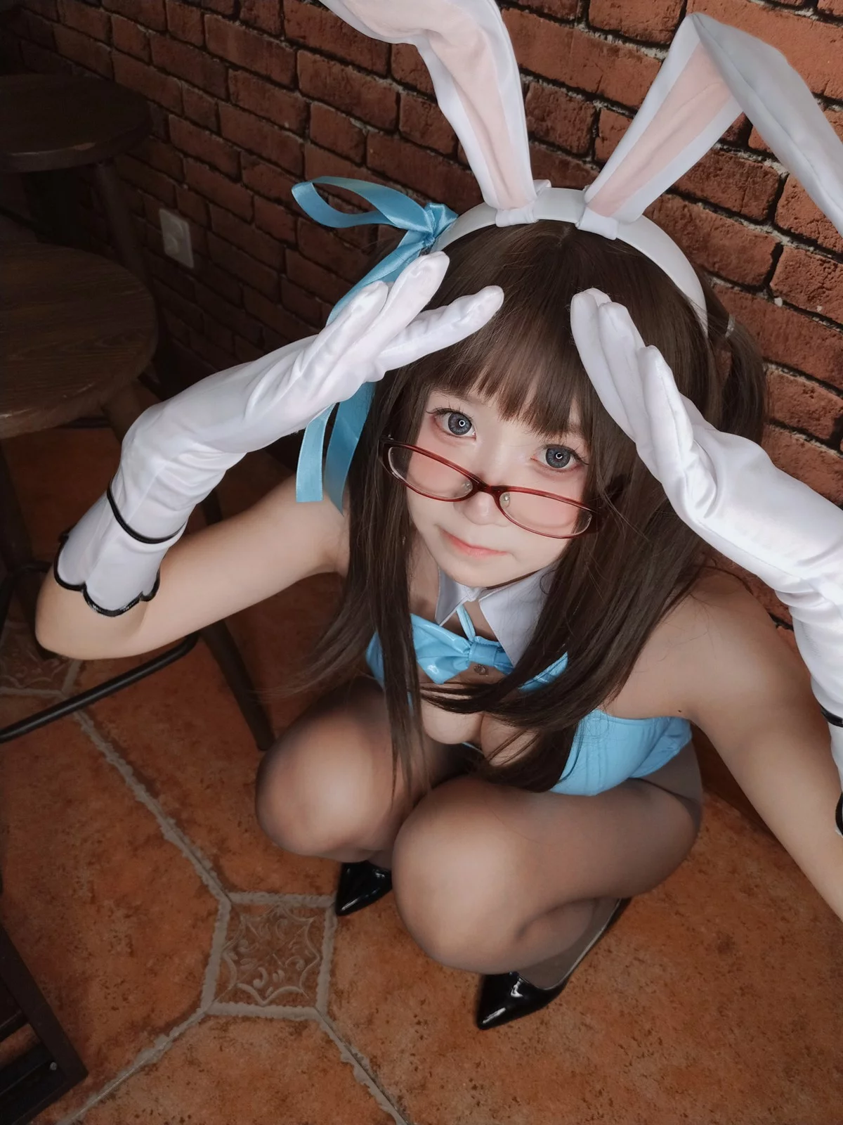网络美女软妹摇摇乐兔女郎主题私房性感蓝色皮质连体衣配超薄黑丝迷人诱惑写真127P