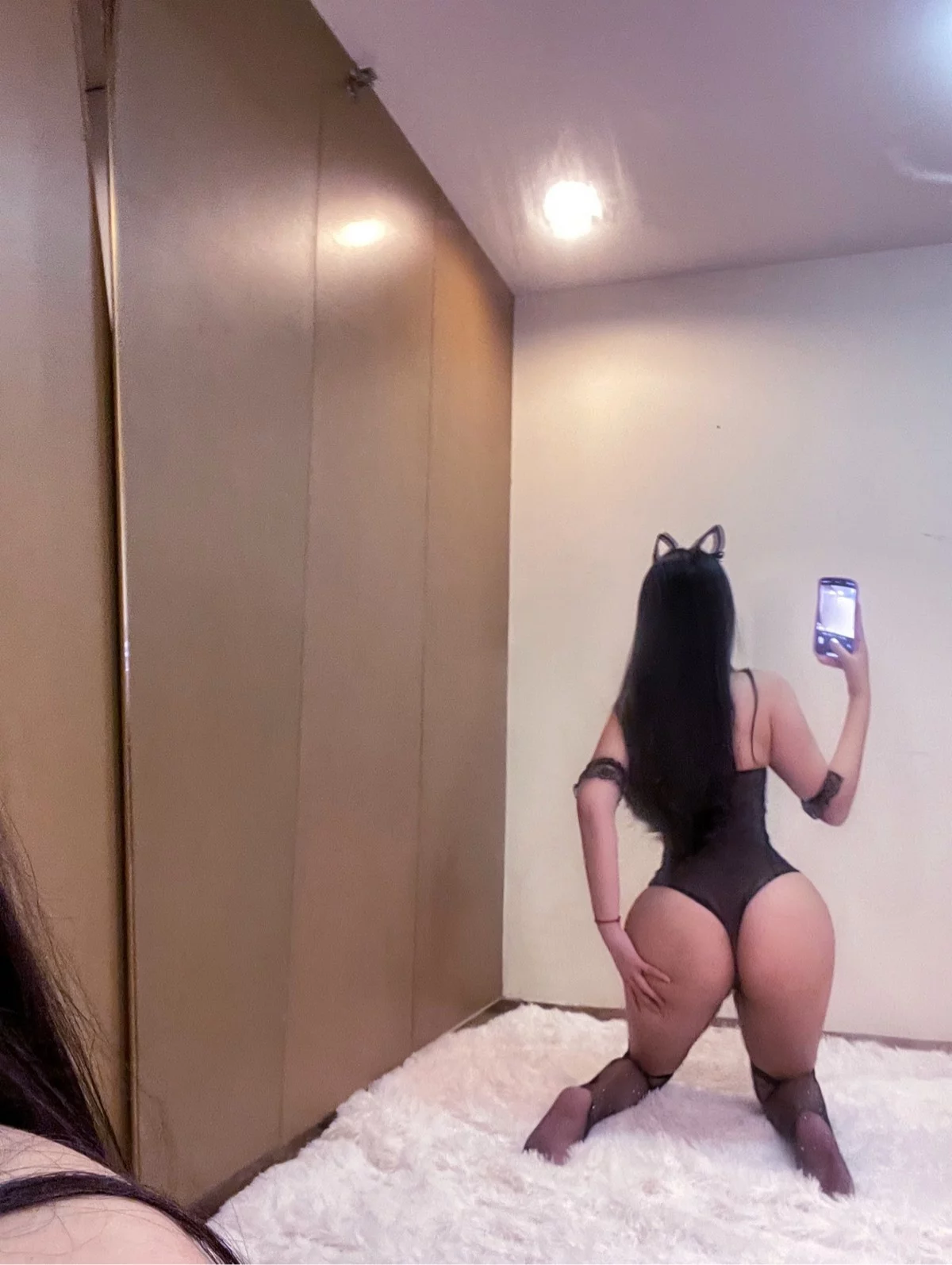 健身美女艾拉微蜜圈图集精选主题私房性感多套服饰秀浑圆翘臀惹火诱惑写真380P