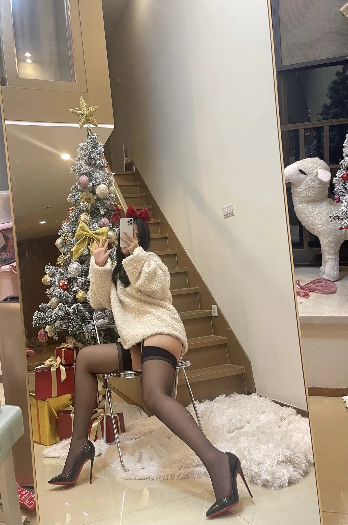 健身美女艾拉微蜜圈图集精选主题私房性感多套服饰秀浑圆翘臀惹火诱惑写真380P