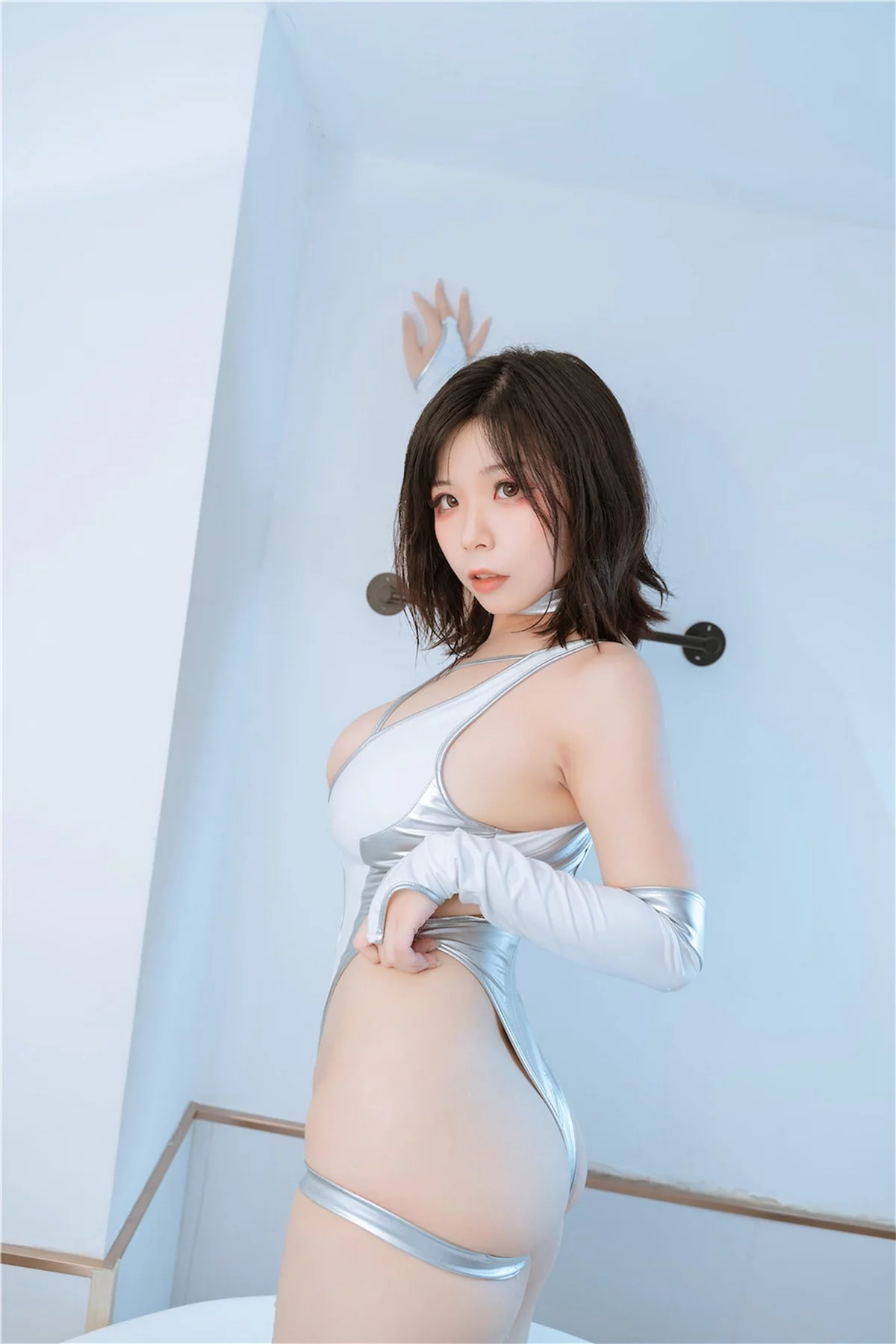 网络美女无颜小天使wy戏水竞泳主题浴室性感银白色连体泳衣秀完美身材诱惑写真62P