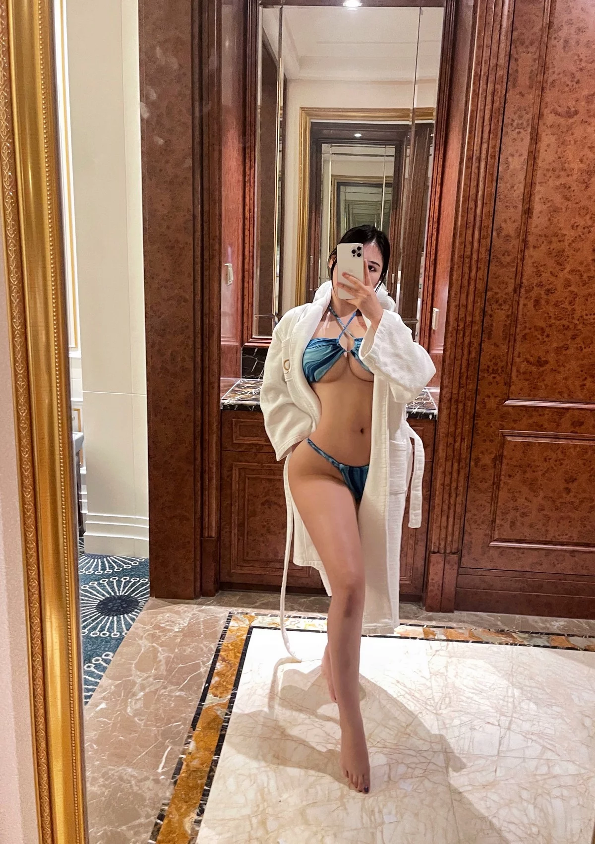 健身美女艾拉微蜜圈图集精选主题私房性感多套服饰秀浑圆翘臀惹火诱惑写真380P