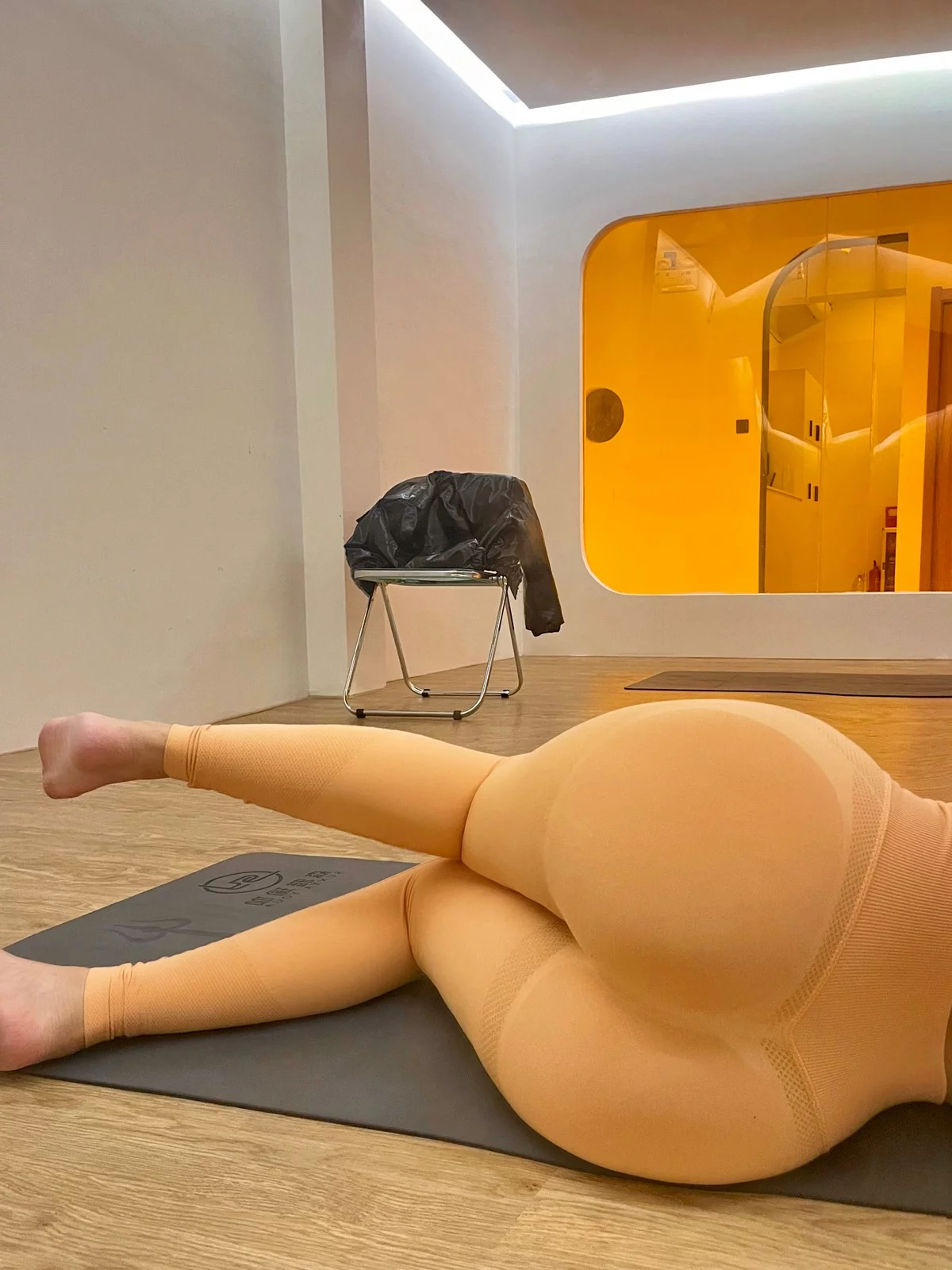 健身美女艾拉微蜜圈图集精选主题私房性感多套服饰秀浑圆翘臀惹火诱惑写真380P
