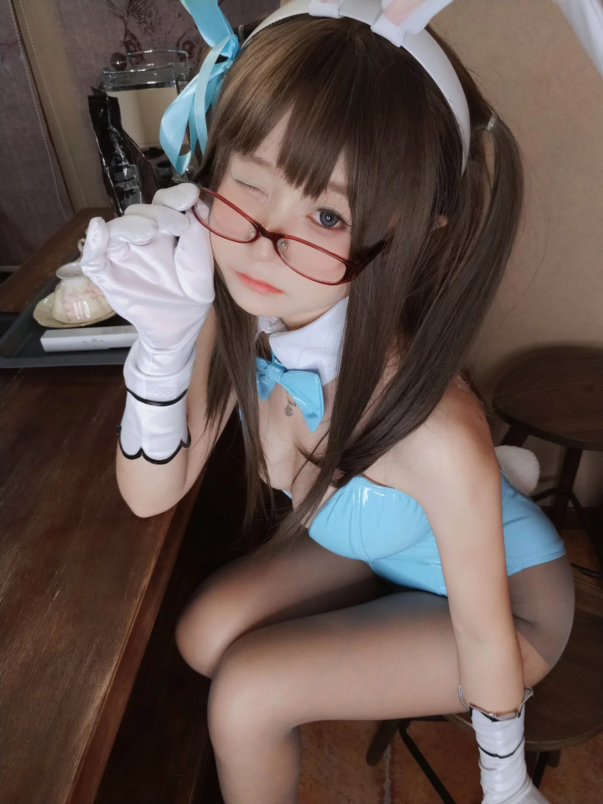 网络美女软妹摇摇乐兔女郎主题私房性感蓝色皮质连体衣配超薄黑丝迷人诱惑写真127P