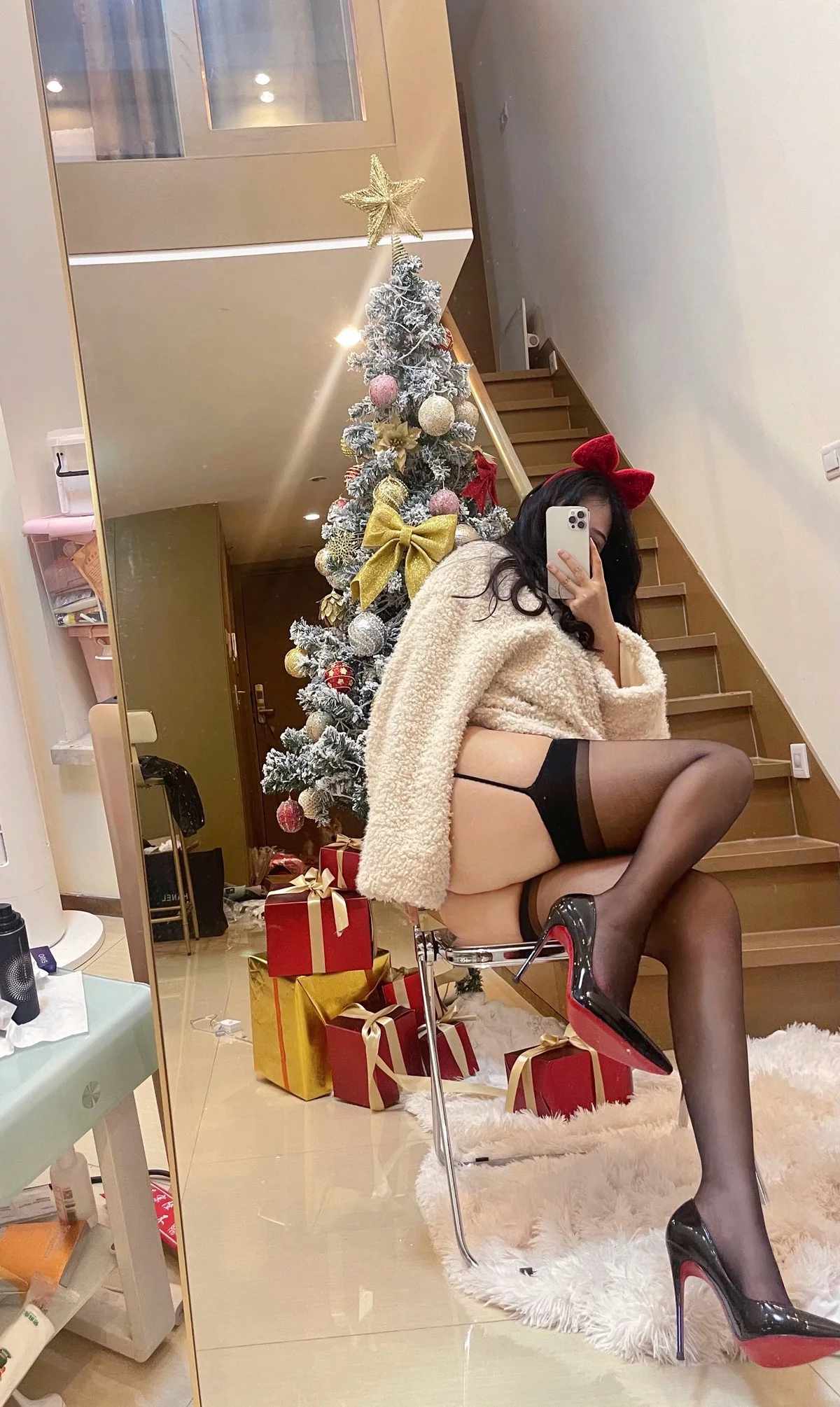 健身美女艾拉微蜜圈图集精选主题私房性感多套服饰秀浑圆翘臀惹火诱惑写真380P