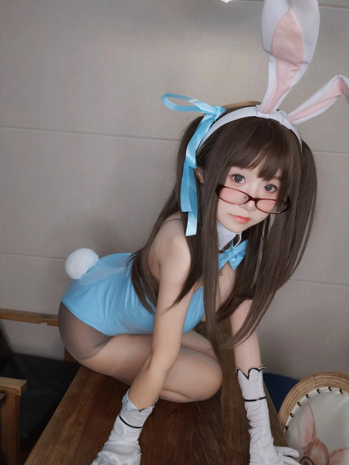网络美女软妹摇摇乐兔女郎主题私房性感蓝色皮质连体衣配超薄黑丝迷人诱惑写真127P