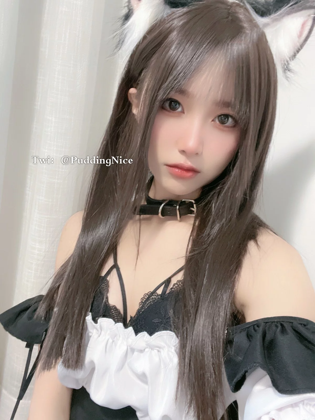 Coser美女布丁大法黑森林慕斯主题性感女仆装配黑丝袜露蕾丝内裤诱惑写真75P