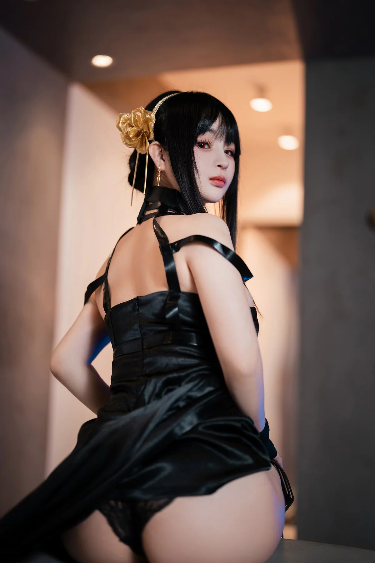 网络美女桜井宁宁约尔太太主题私房脱性感黑色长裙露黑色情趣内衣诱惑写真75P