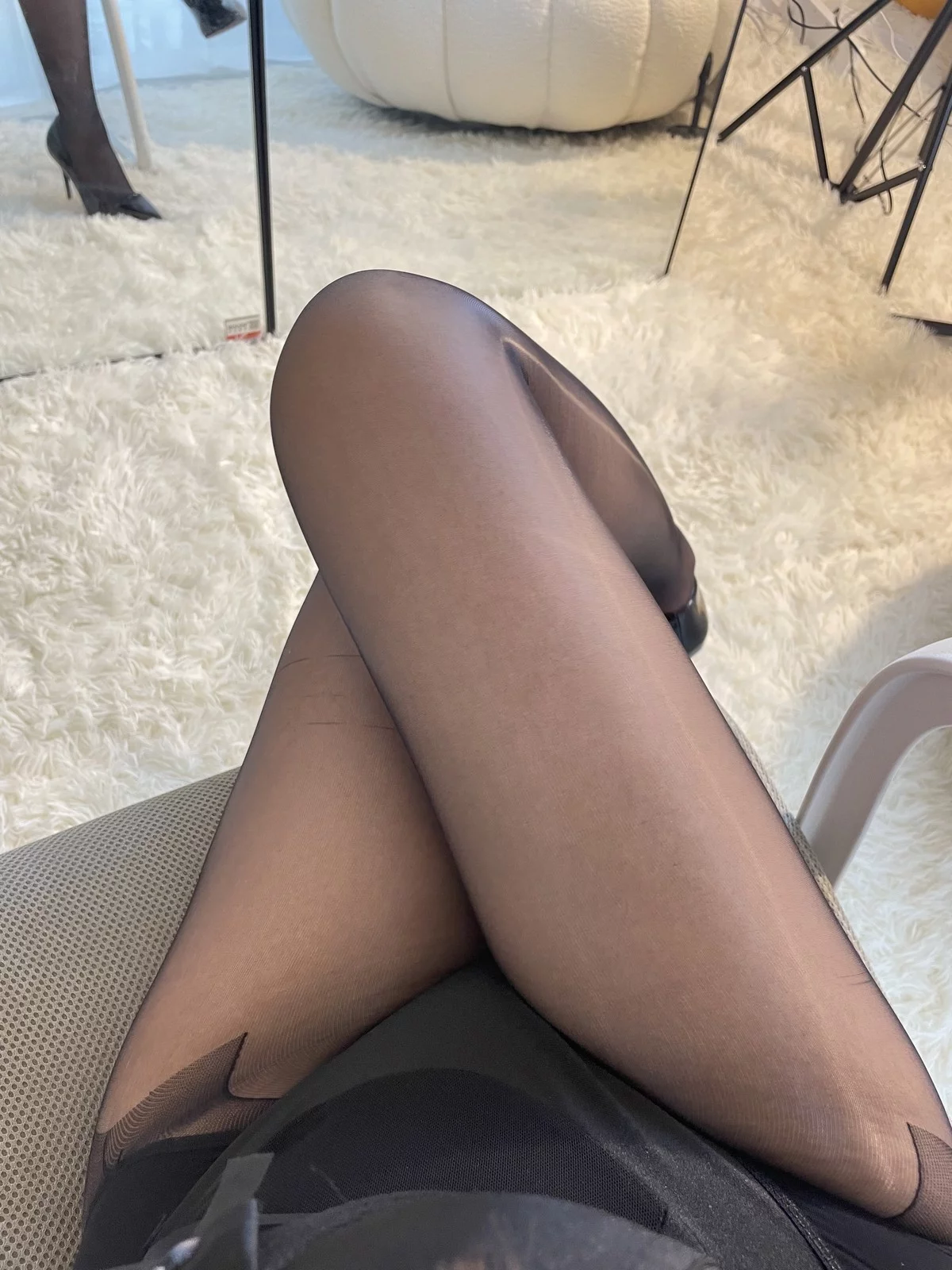 美妆博主是可欣耶自购系列主题私房性感多套服饰秀丰满身材完美诱惑写真500P