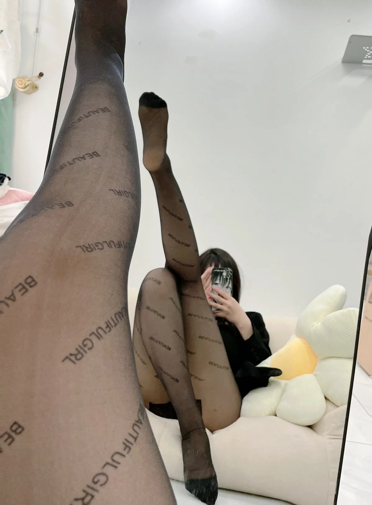 美妆博主是可欣耶自购系列主题私房性感多套服饰秀丰满身材完美诱惑写真500P